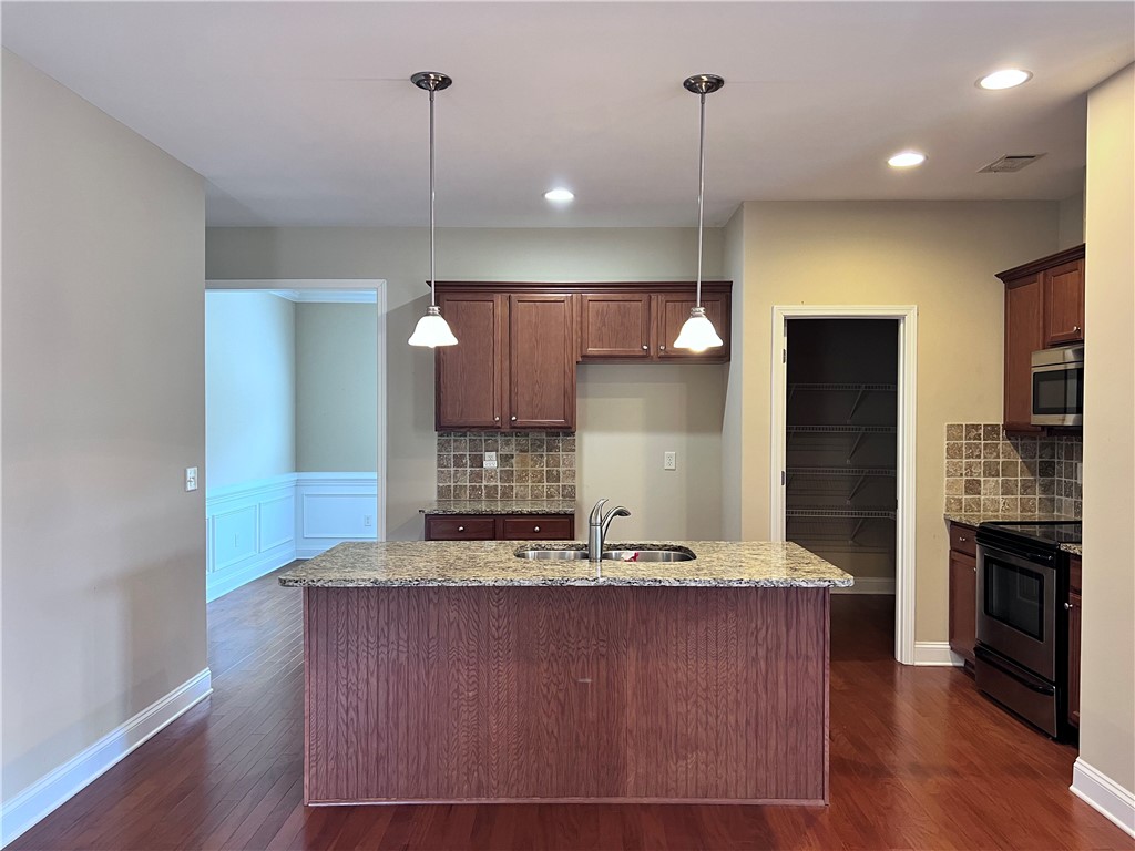 108 Kalmia Place