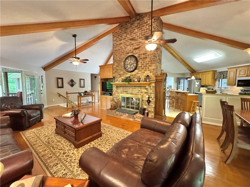 164 Creekside Drive