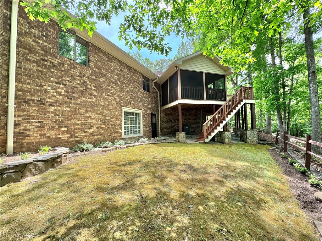 164 Creekside Drive