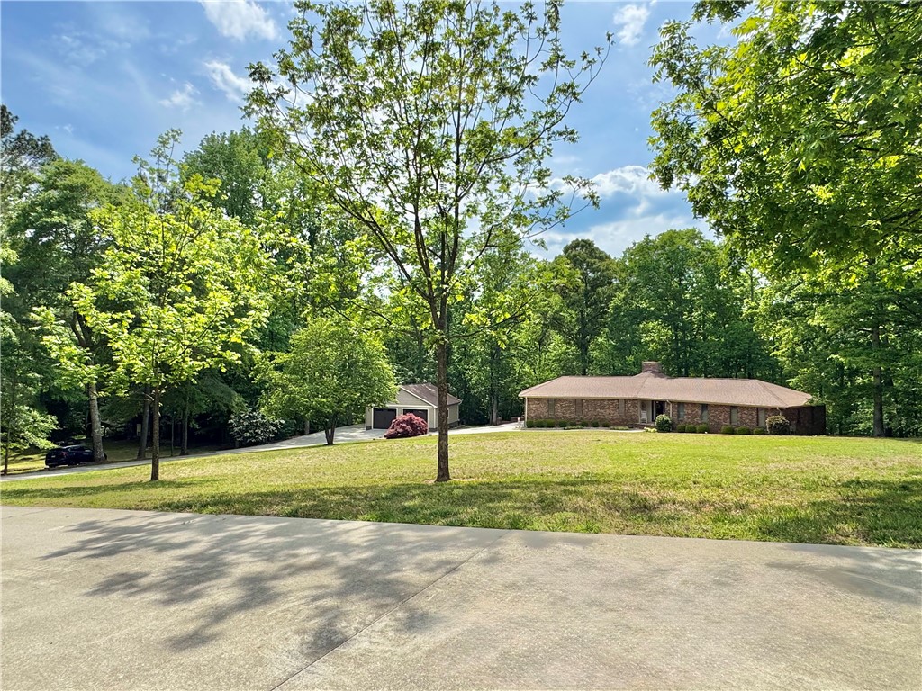 164 Creekside Drive