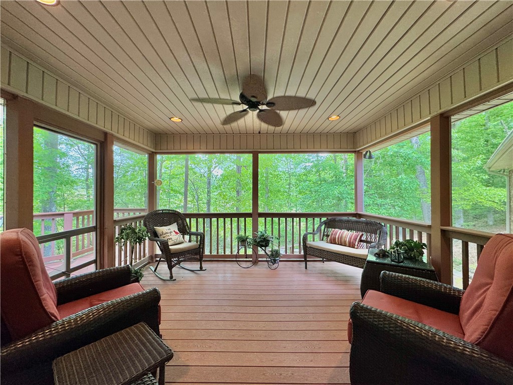 164 Creekside Drive