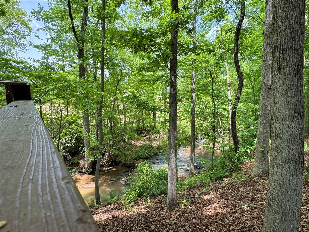 164 Creekside Drive