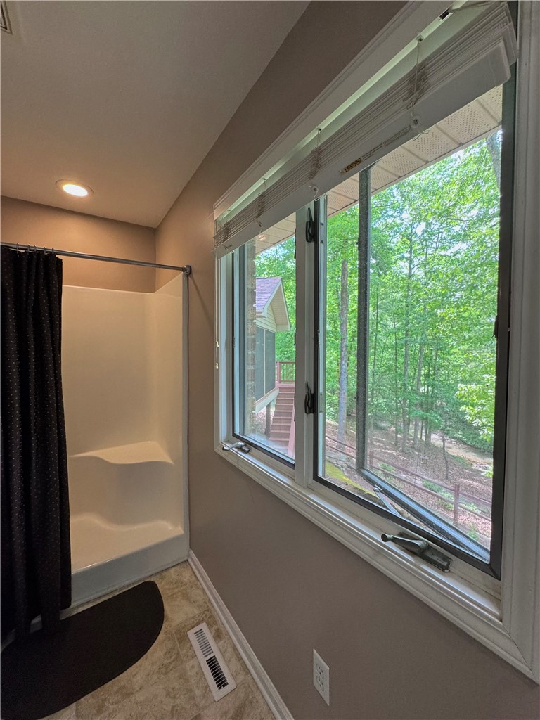 164 Creekside Drive