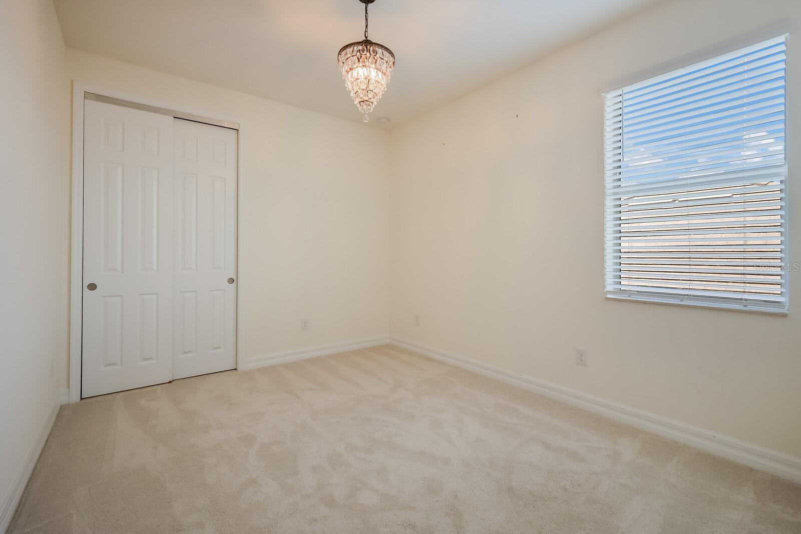 11905 PERENNIAL PL