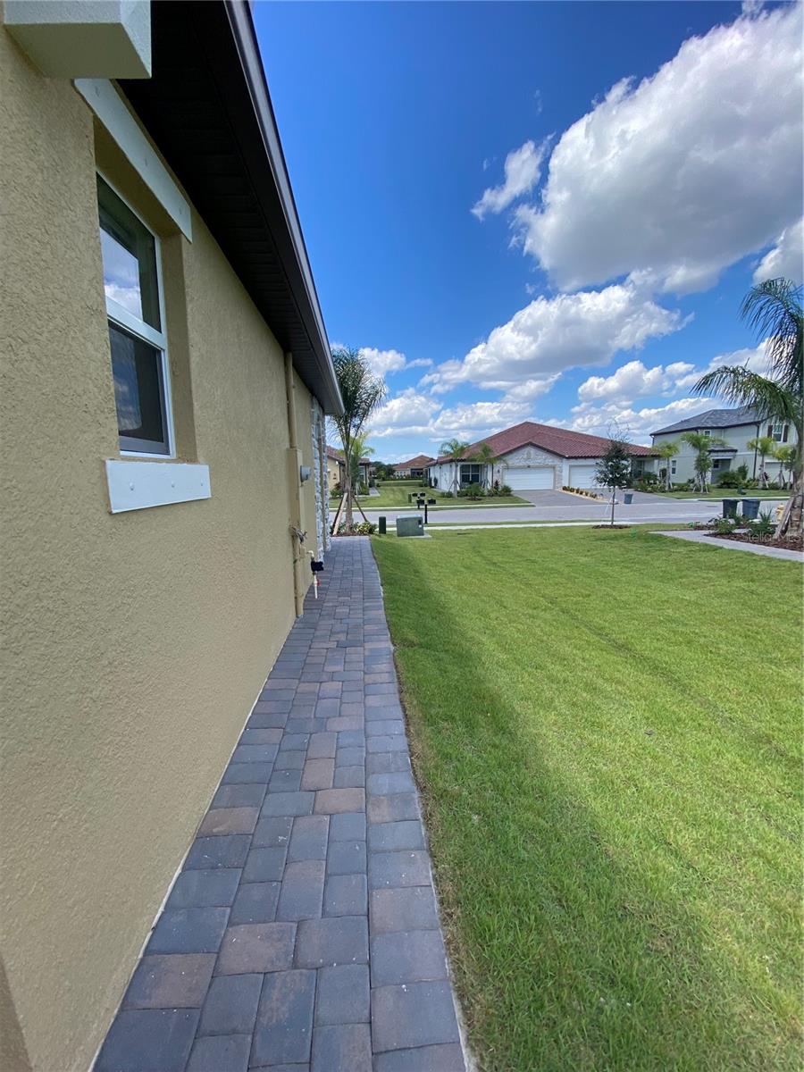 2607 AVOLET CT