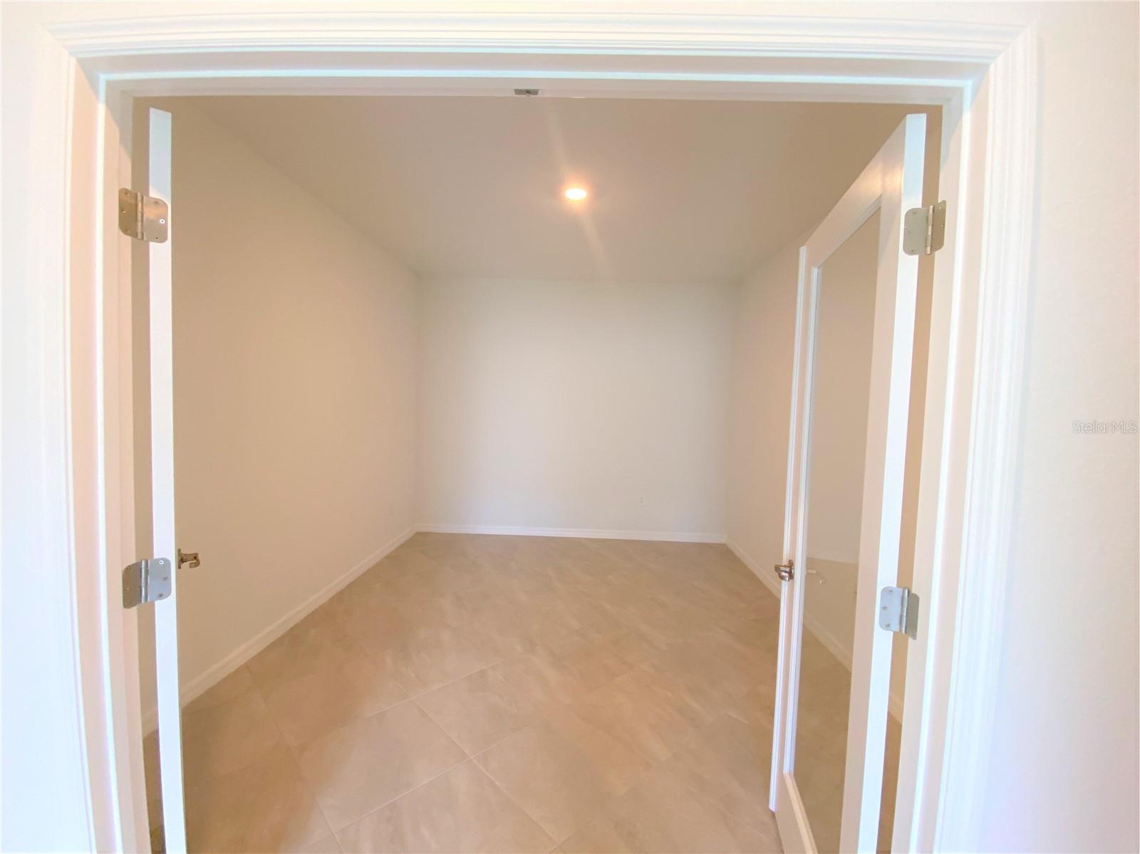 2607 AVOLET CT