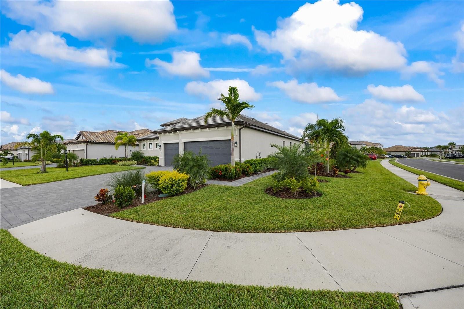 4821 SPARKLING SEA LN