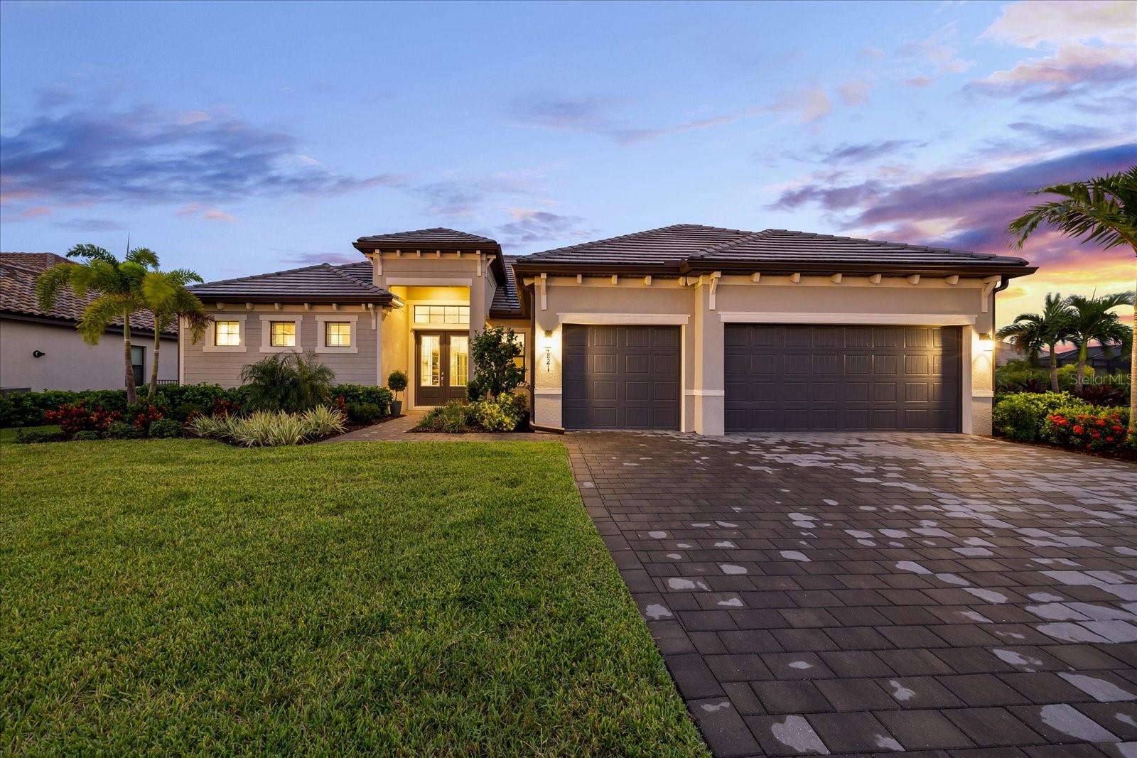 4821 SPARKLING SEA LN