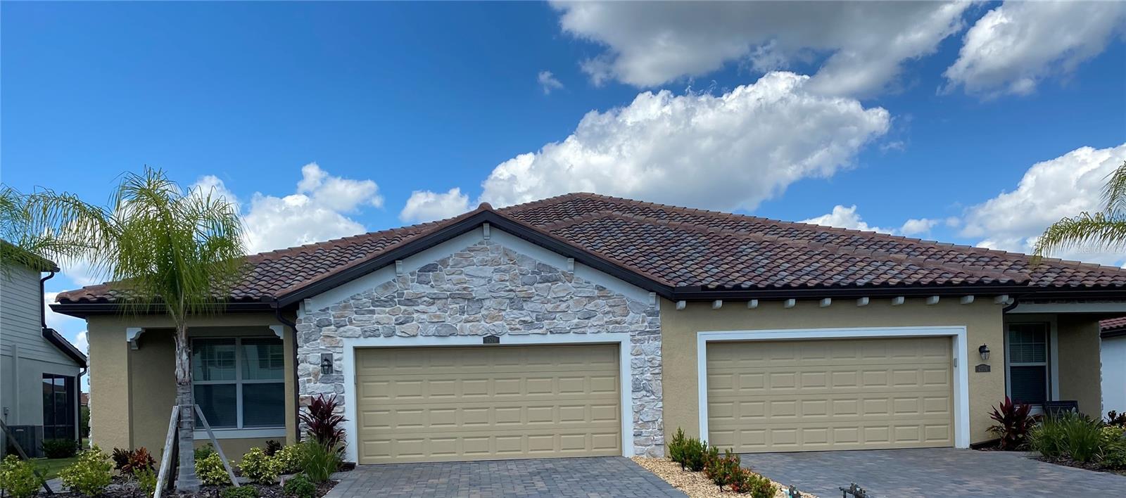 2611 AVOLET CT