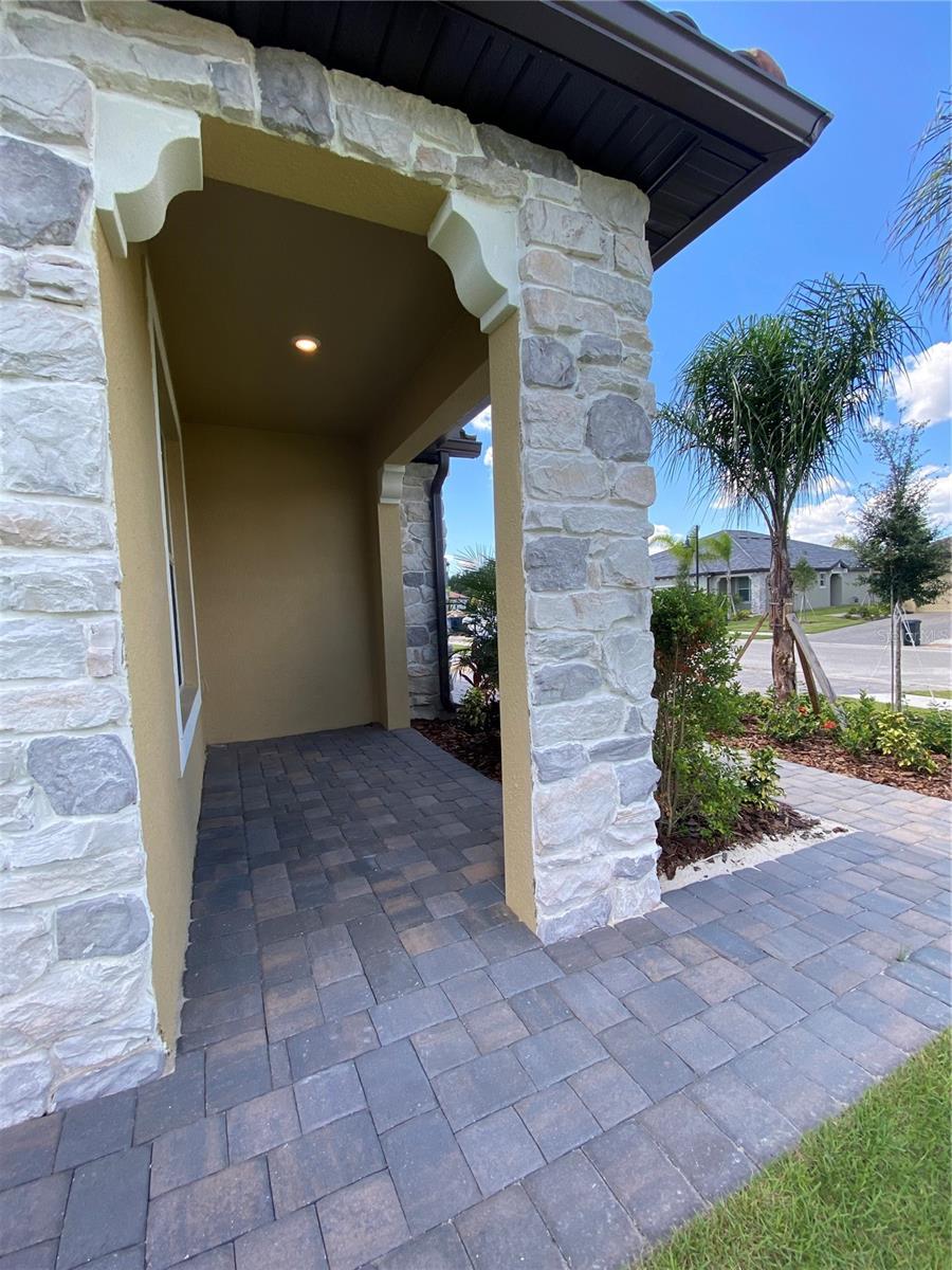 2611 AVOLET CT