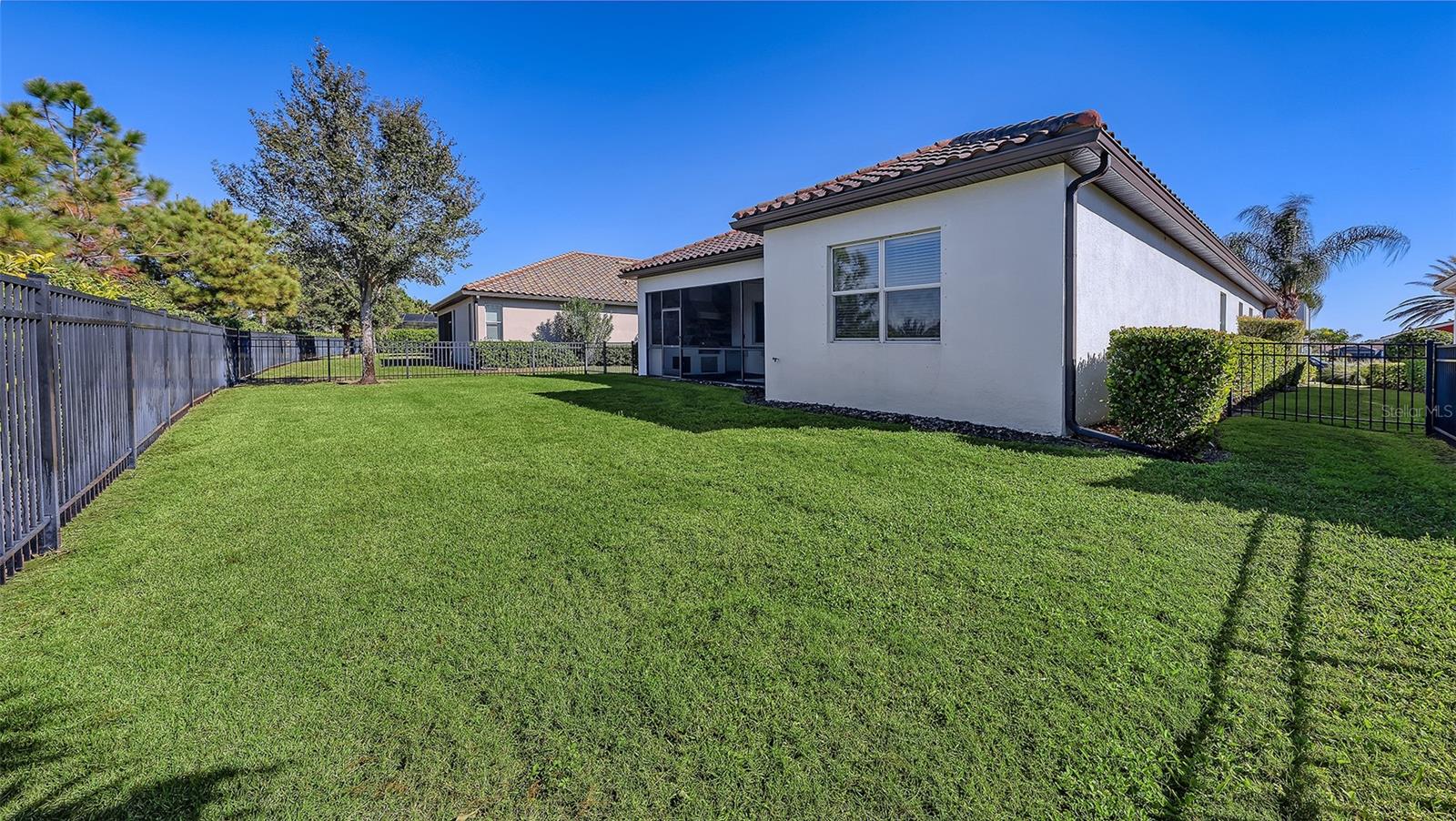 12115 PERENNIAL PL