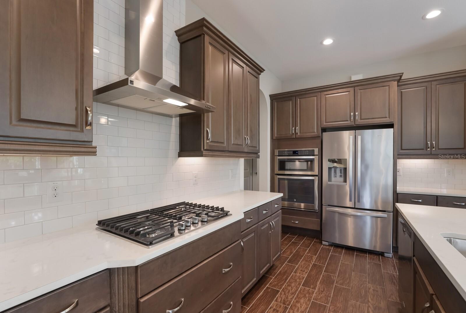 2402 STARWOOD CT