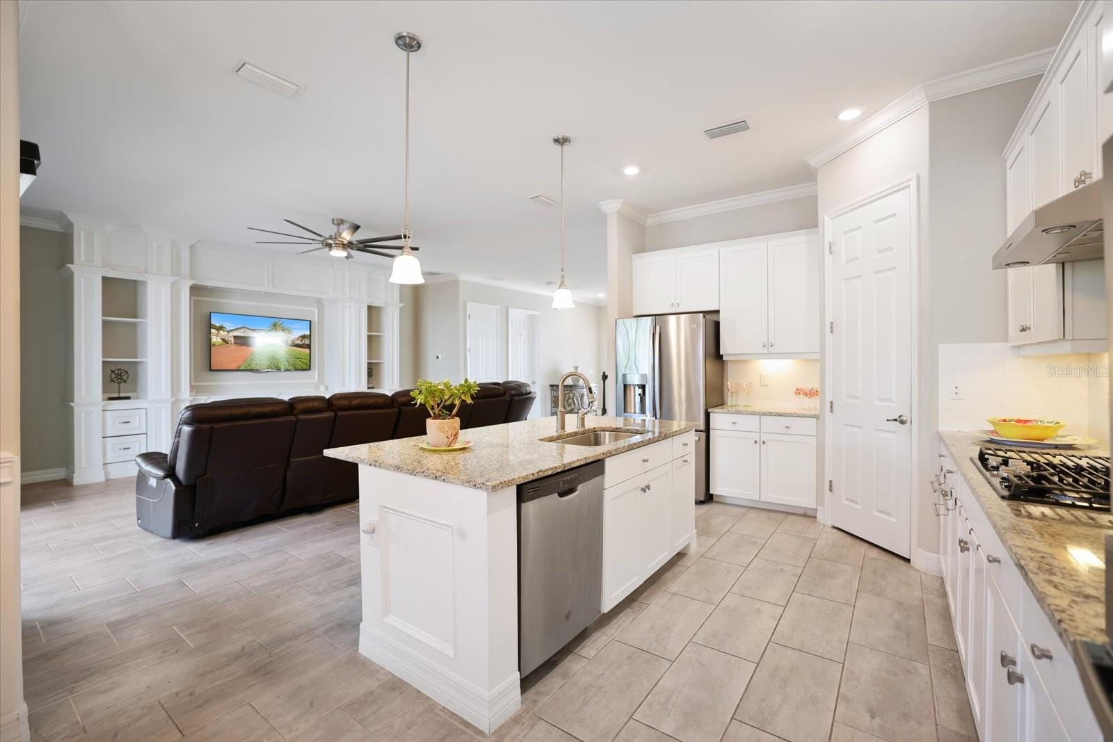 12120 GANNETT PL