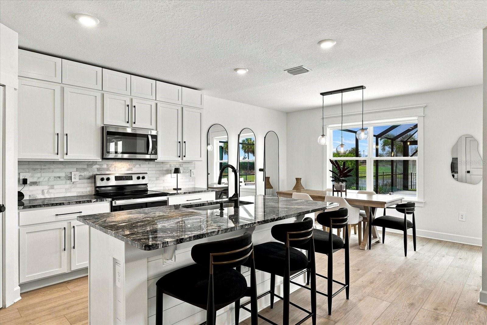 3283 HILLTOP CIR