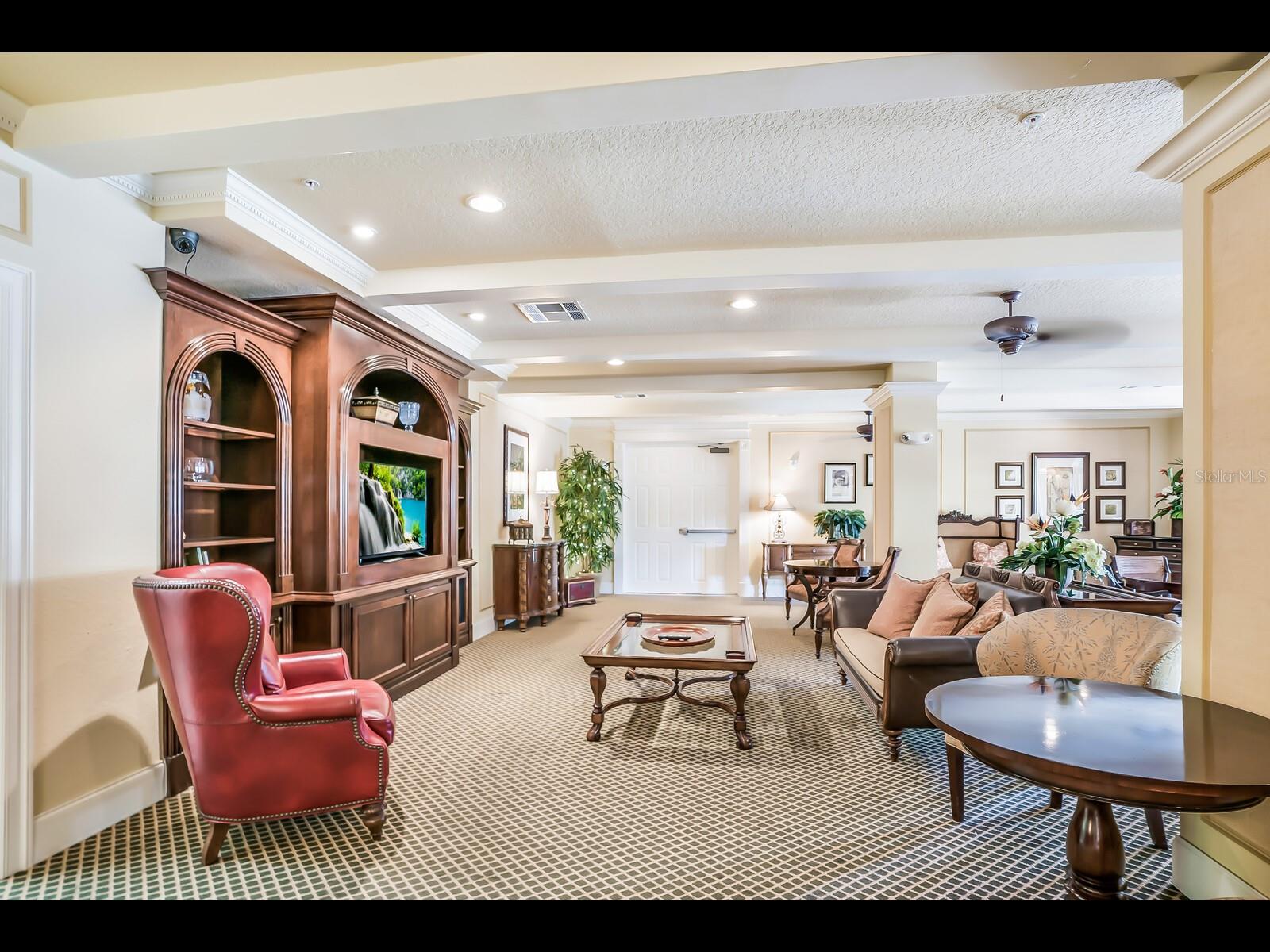 1064 N TAMIAMI TRL #1219