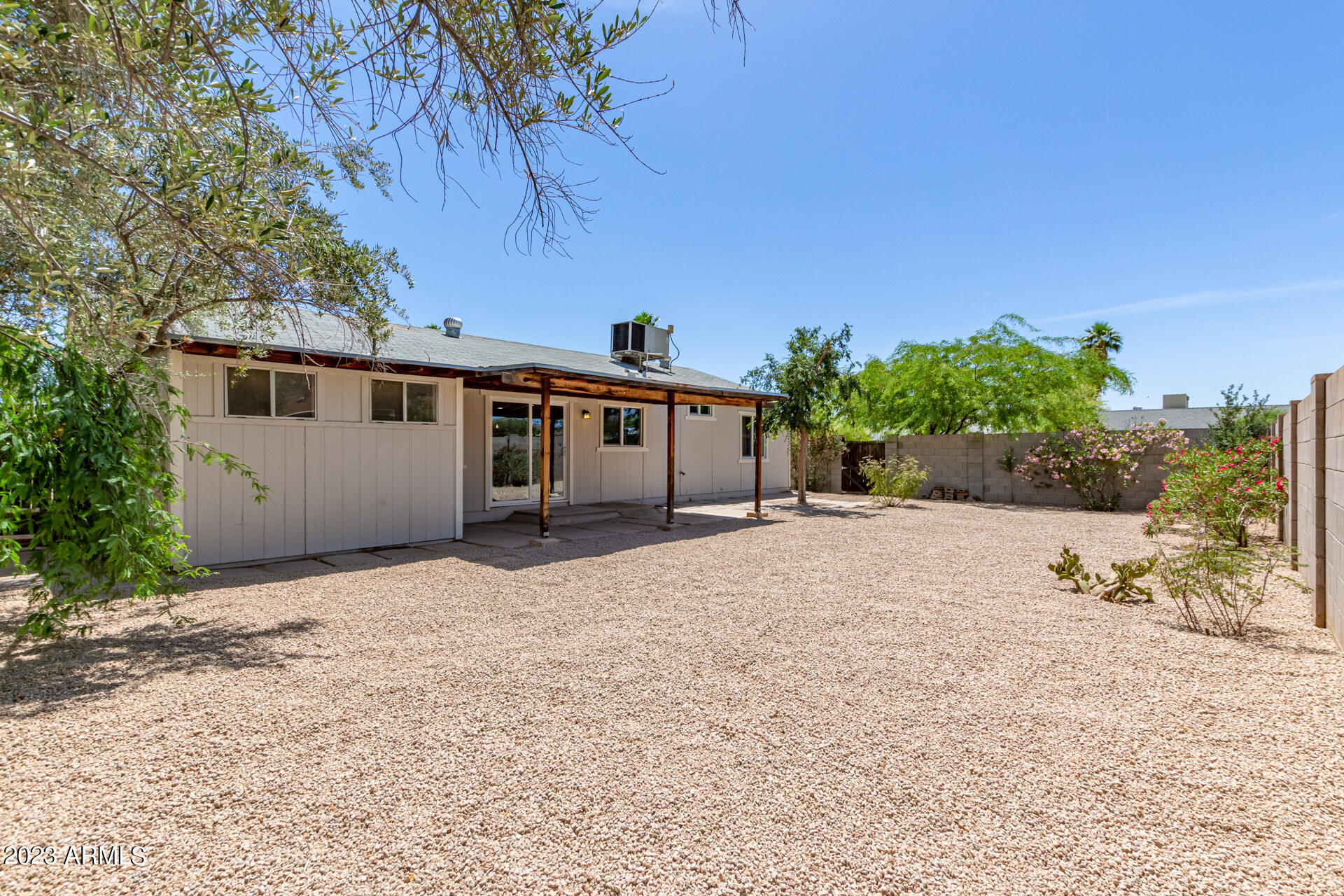 3608 E Karen Drive