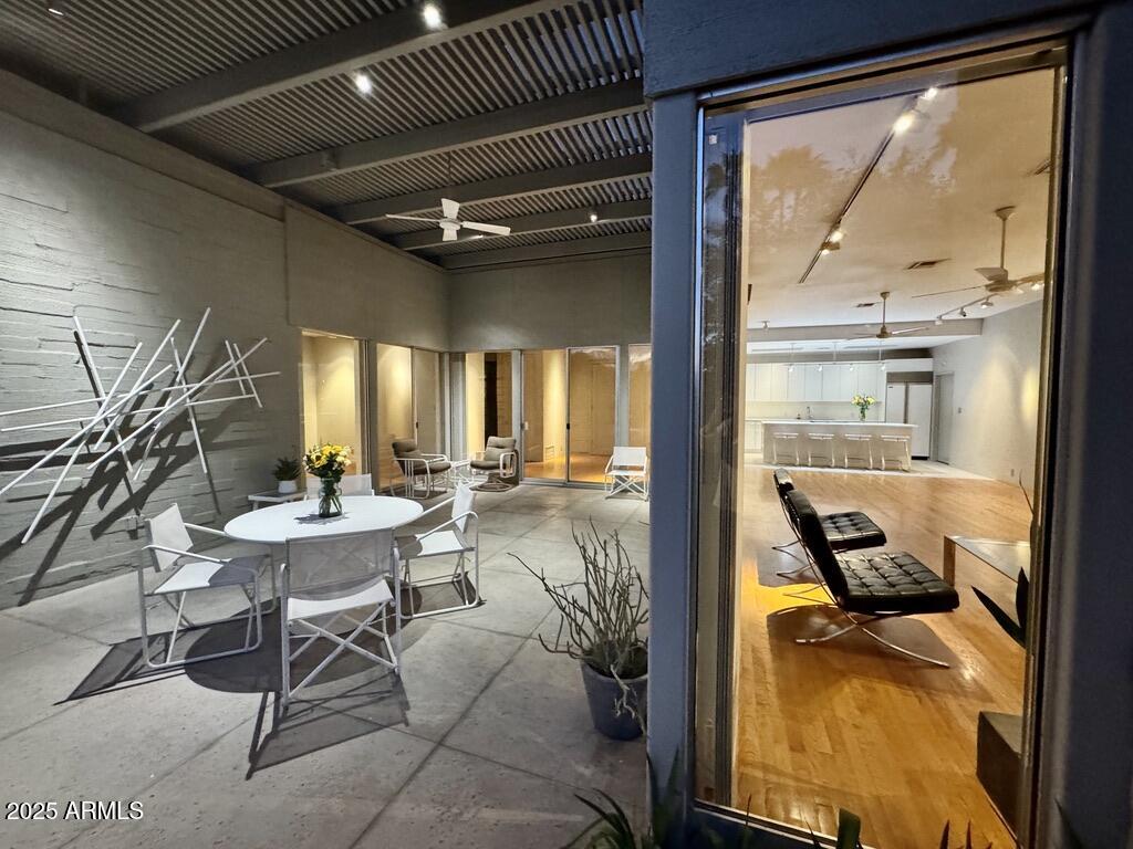 5682 N SCOTTSDALE Road