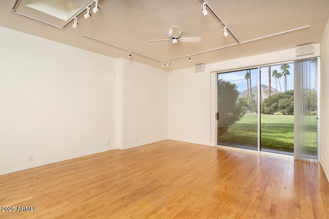 5682 N SCOTTSDALE Road