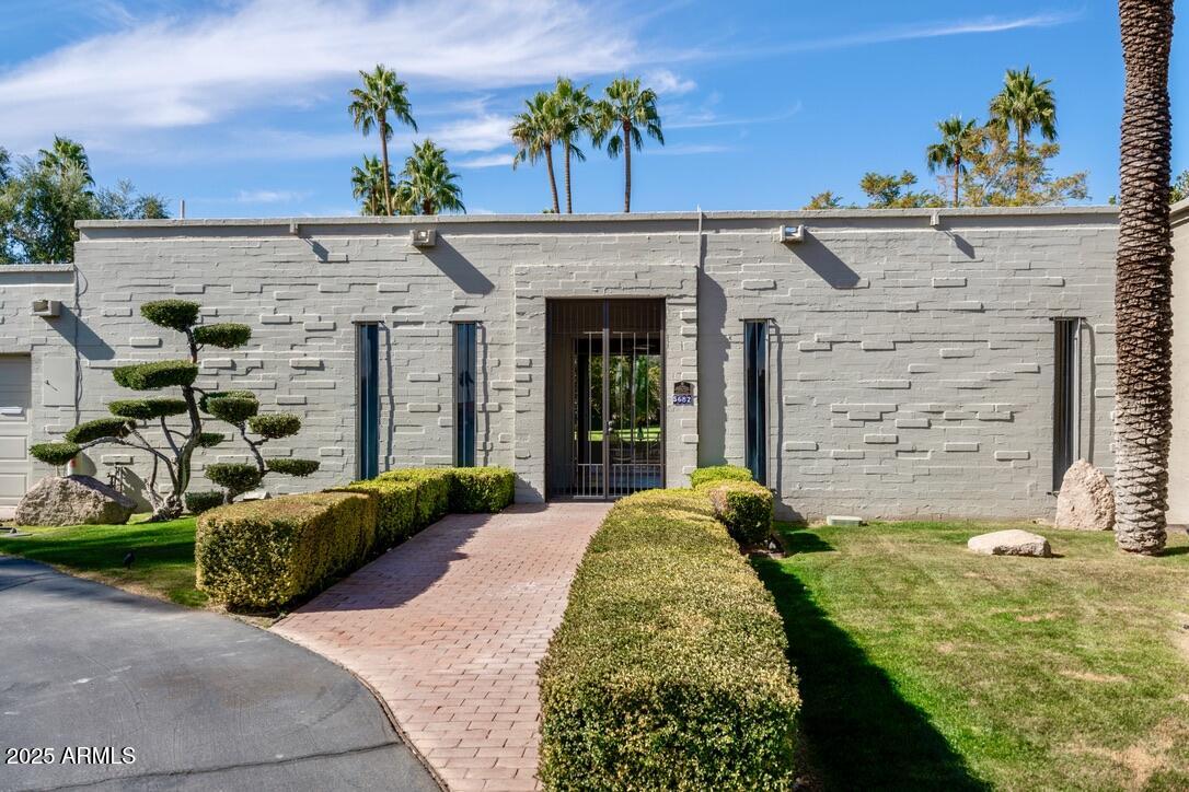 5682 N SCOTTSDALE Road