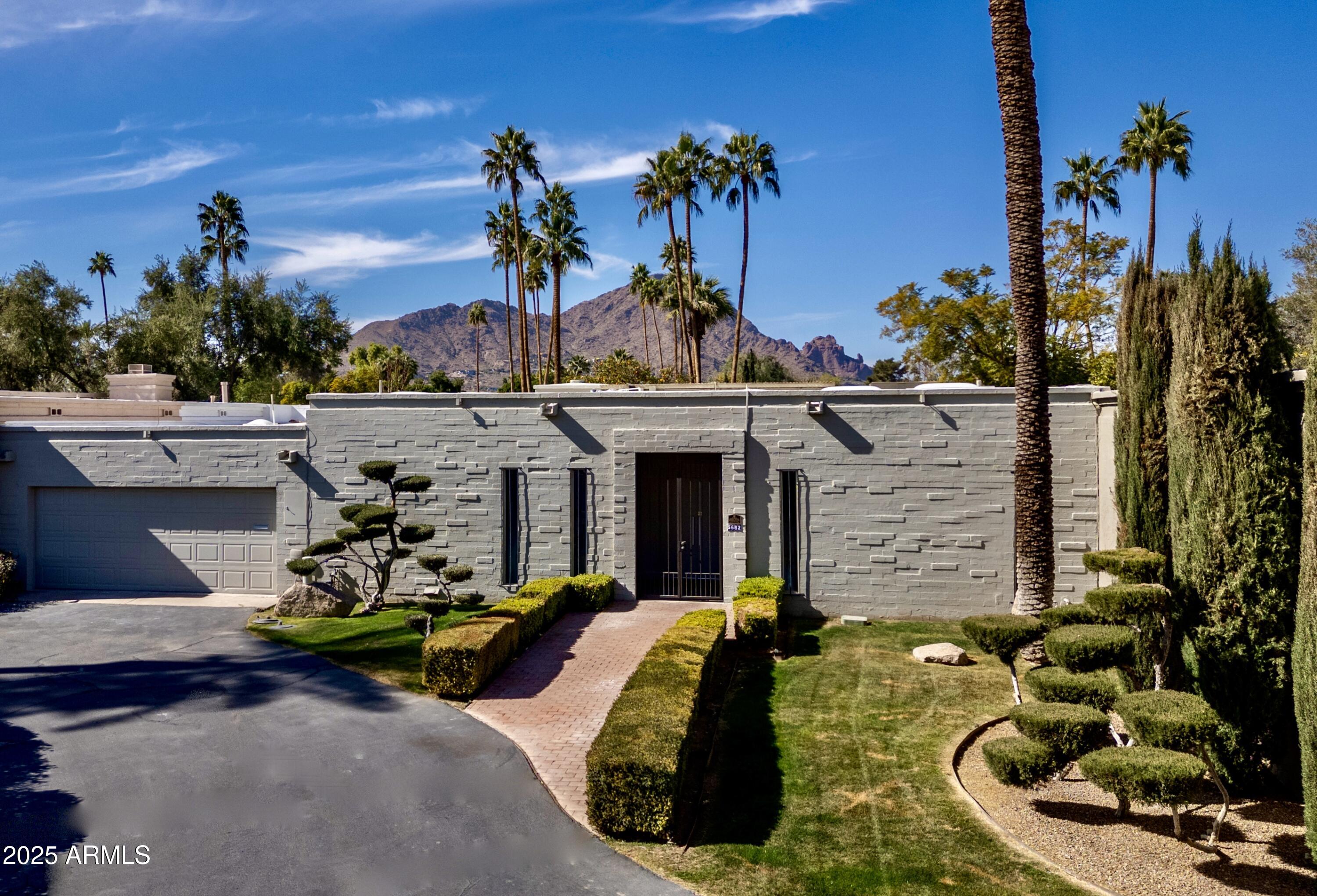 5682 N SCOTTSDALE Road