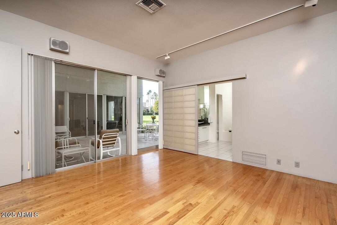 5682 N SCOTTSDALE Road