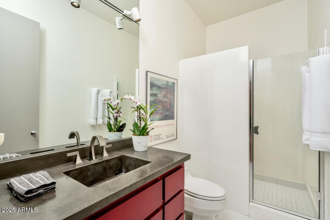 5682 N SCOTTSDALE Road