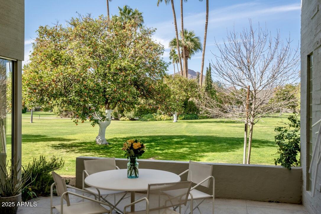 5682 N SCOTTSDALE Road