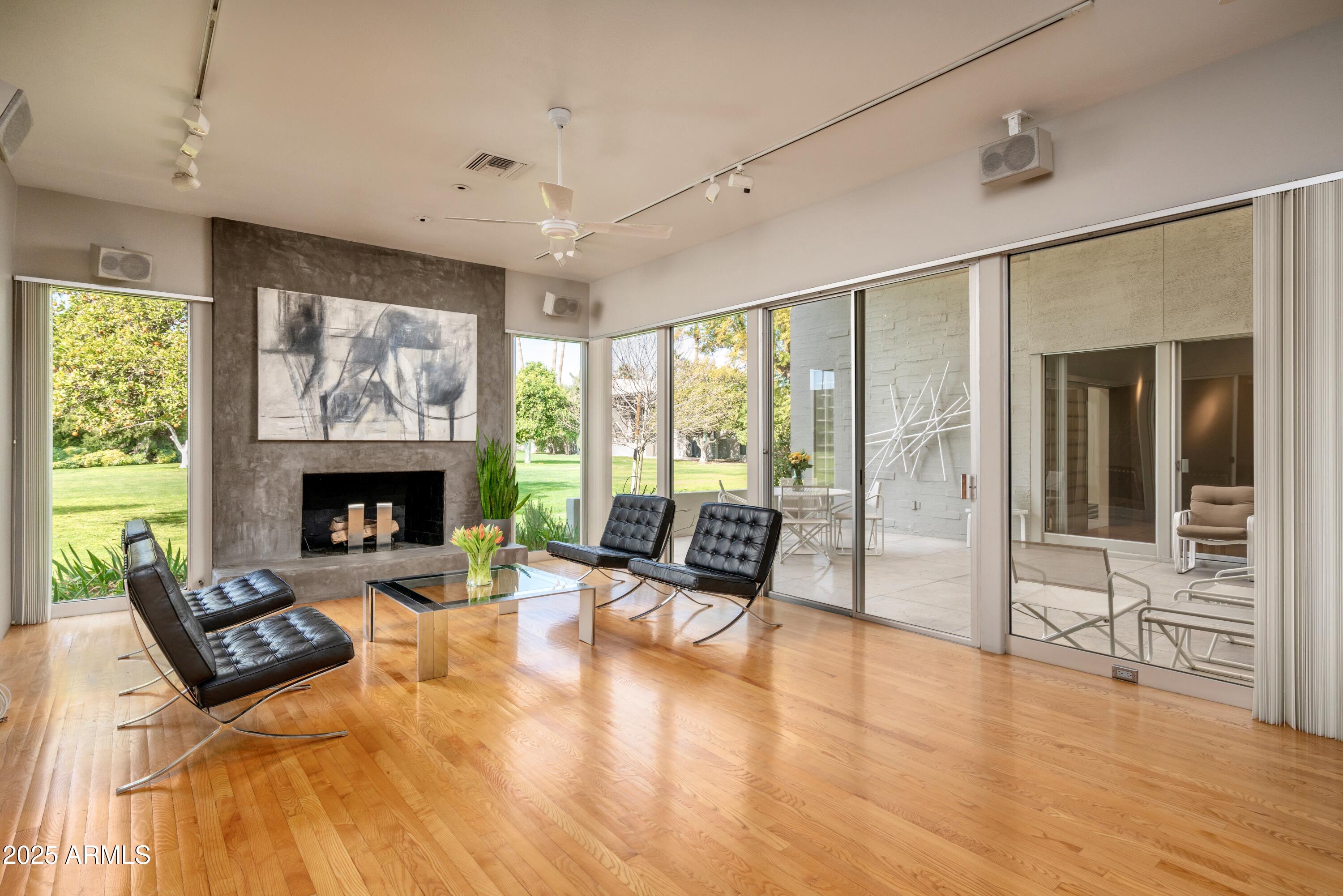 5682 N SCOTTSDALE Road