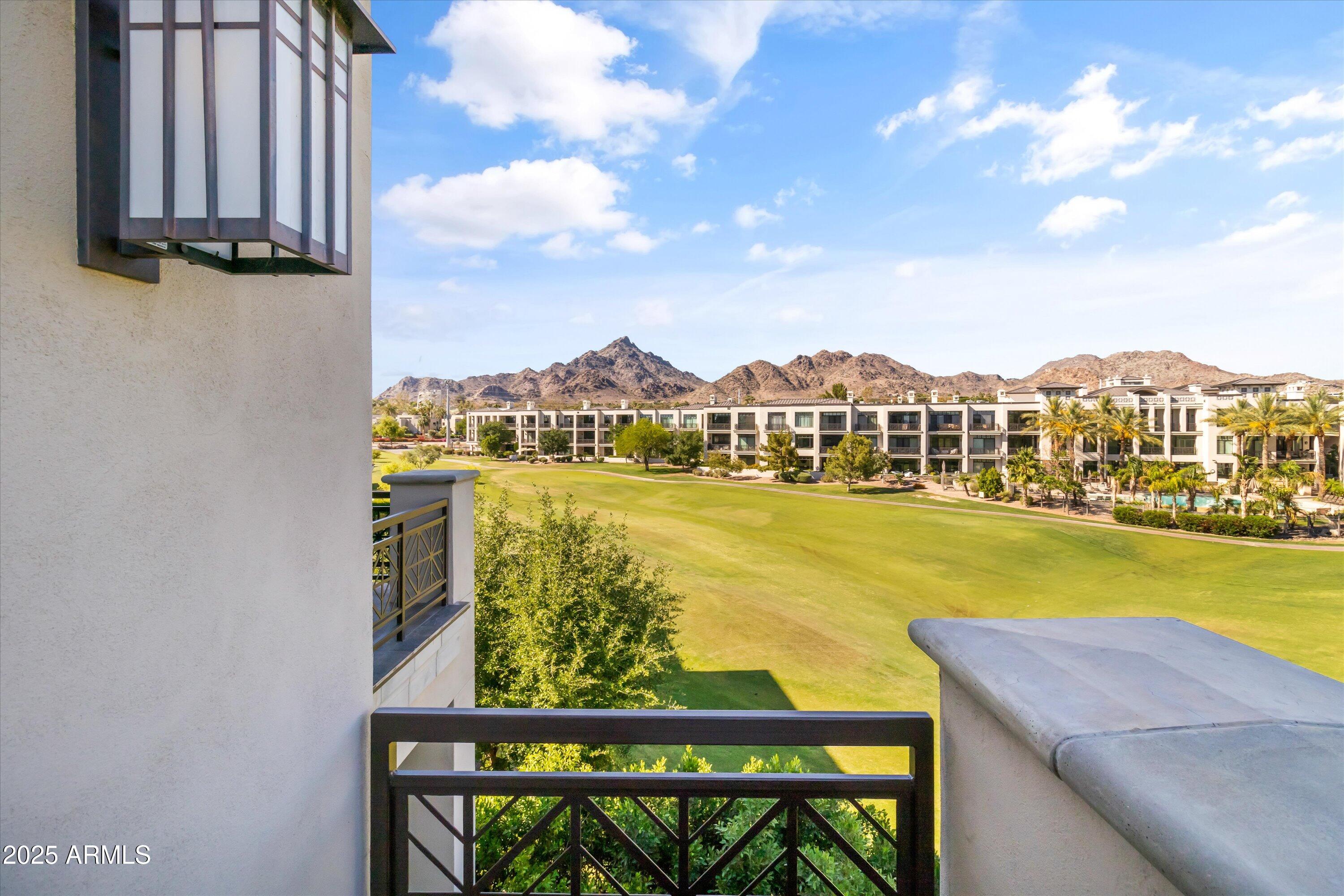 2 BILTMORE Estate 313