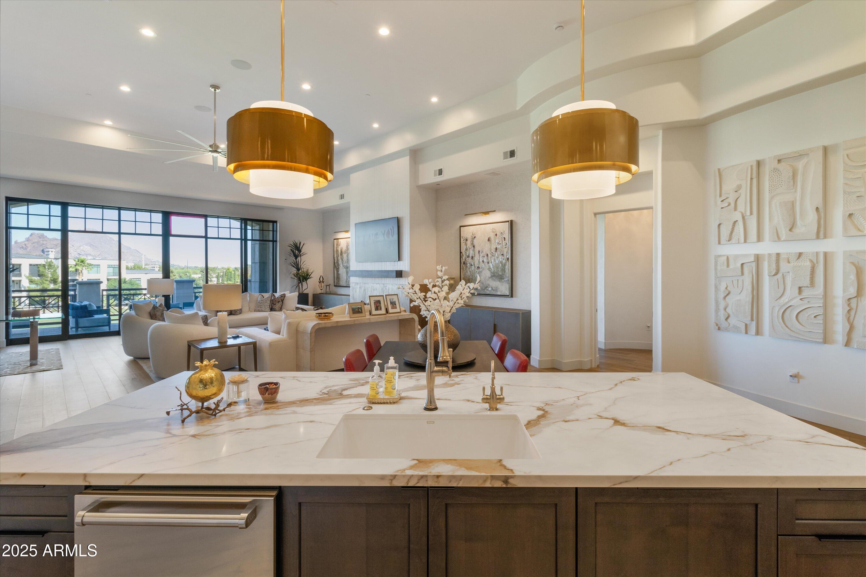 2 BILTMORE Estate 313