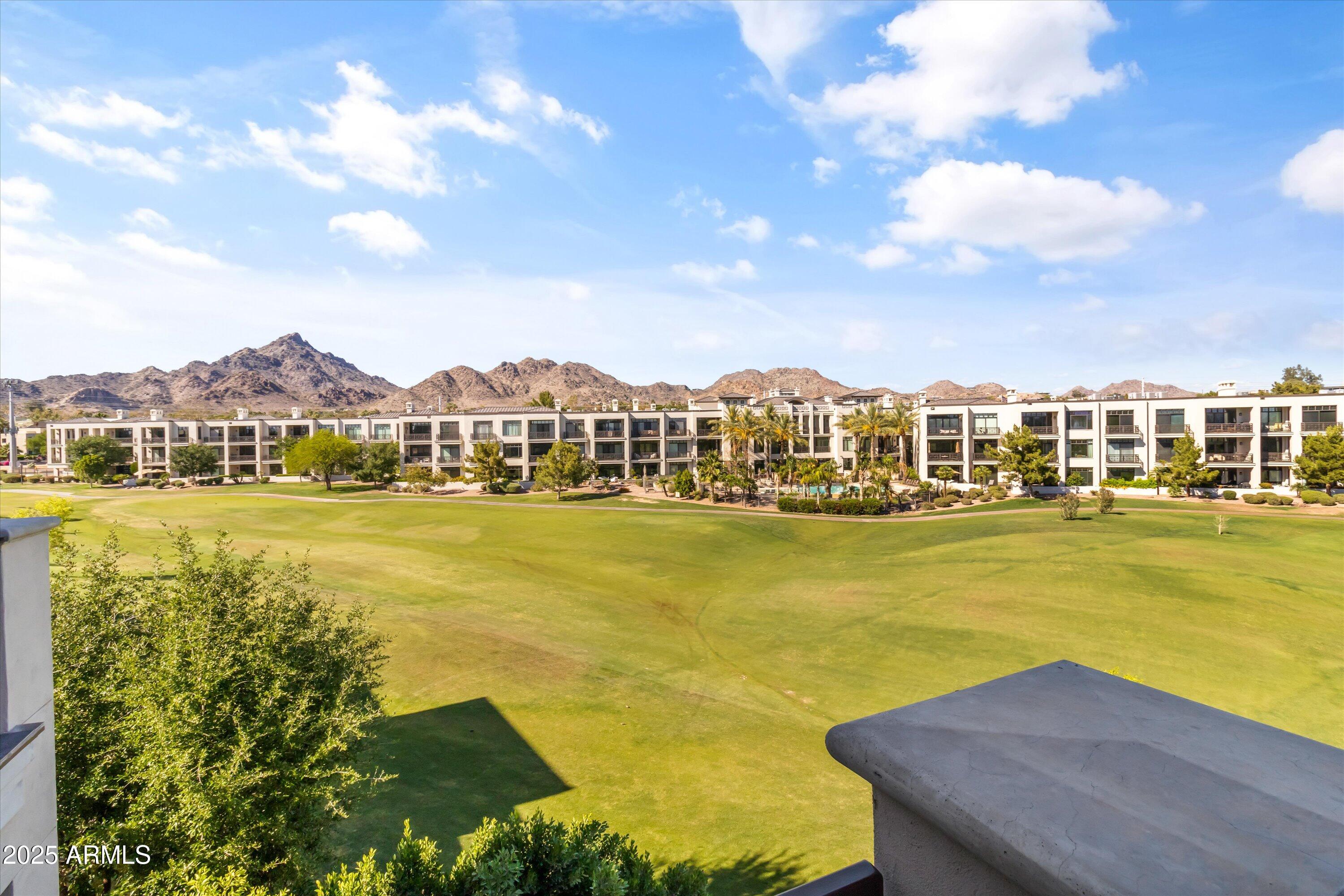 2 BILTMORE Estate 313