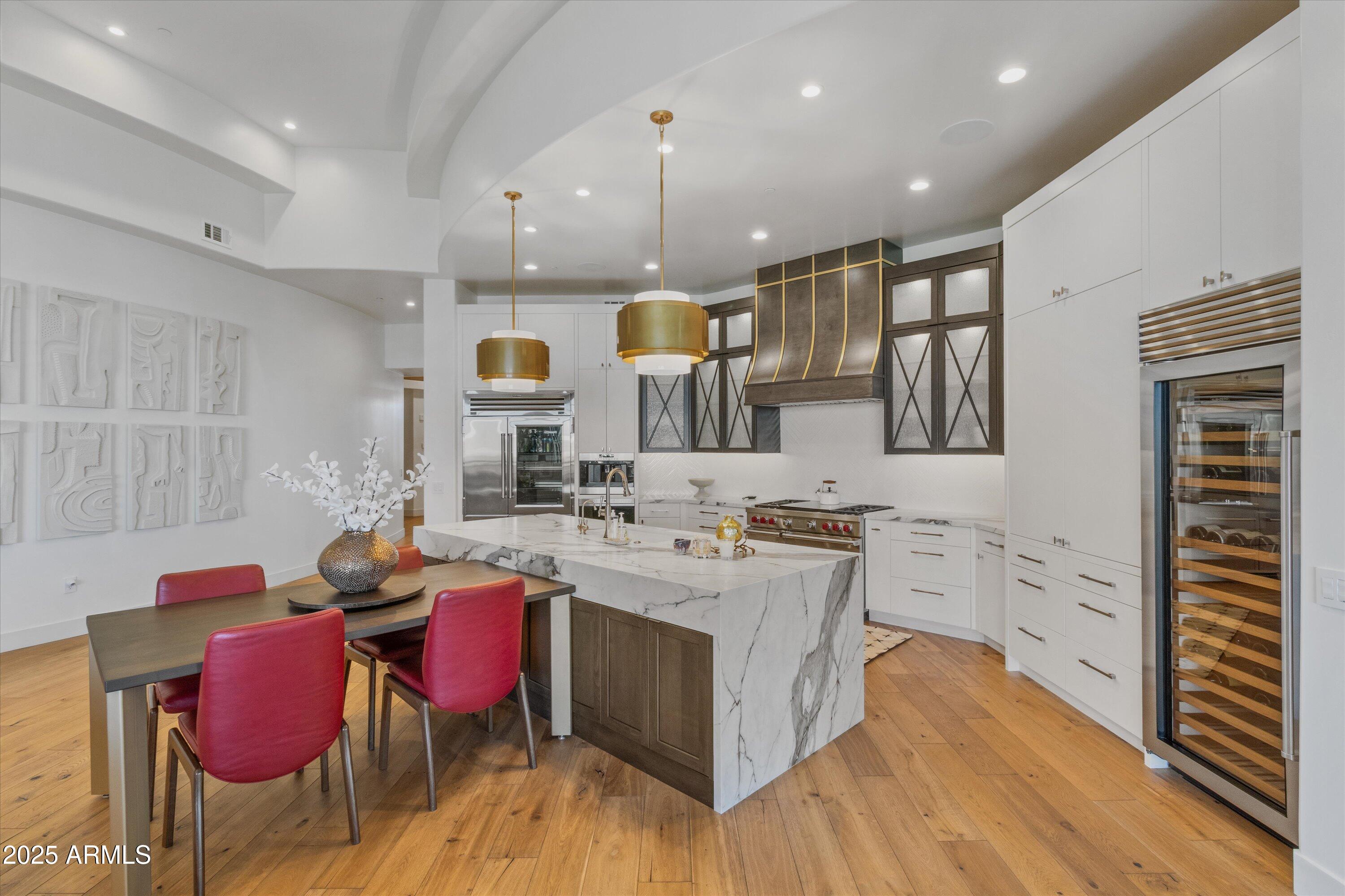 2 BILTMORE Estate 313