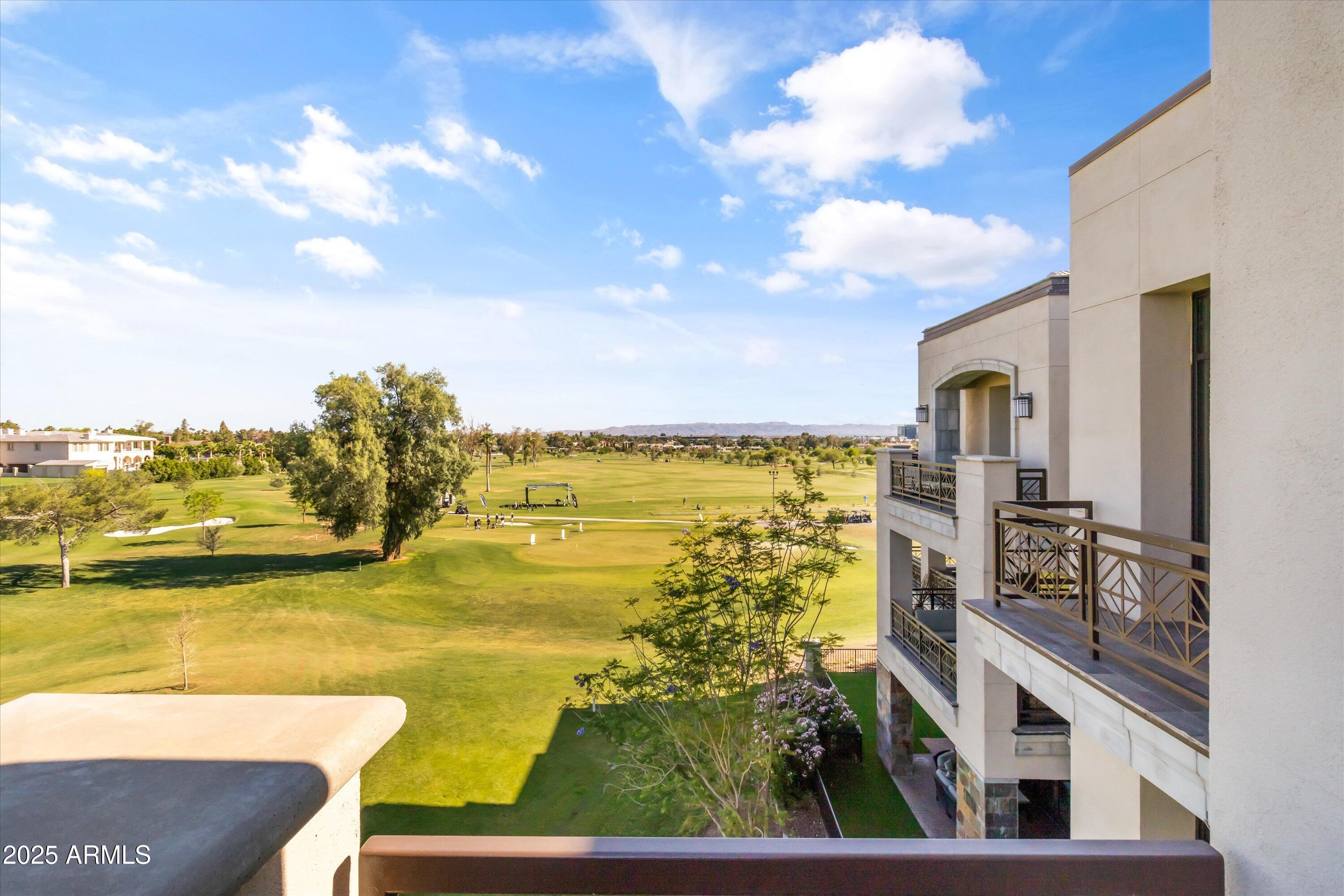 2 BILTMORE Estate 313