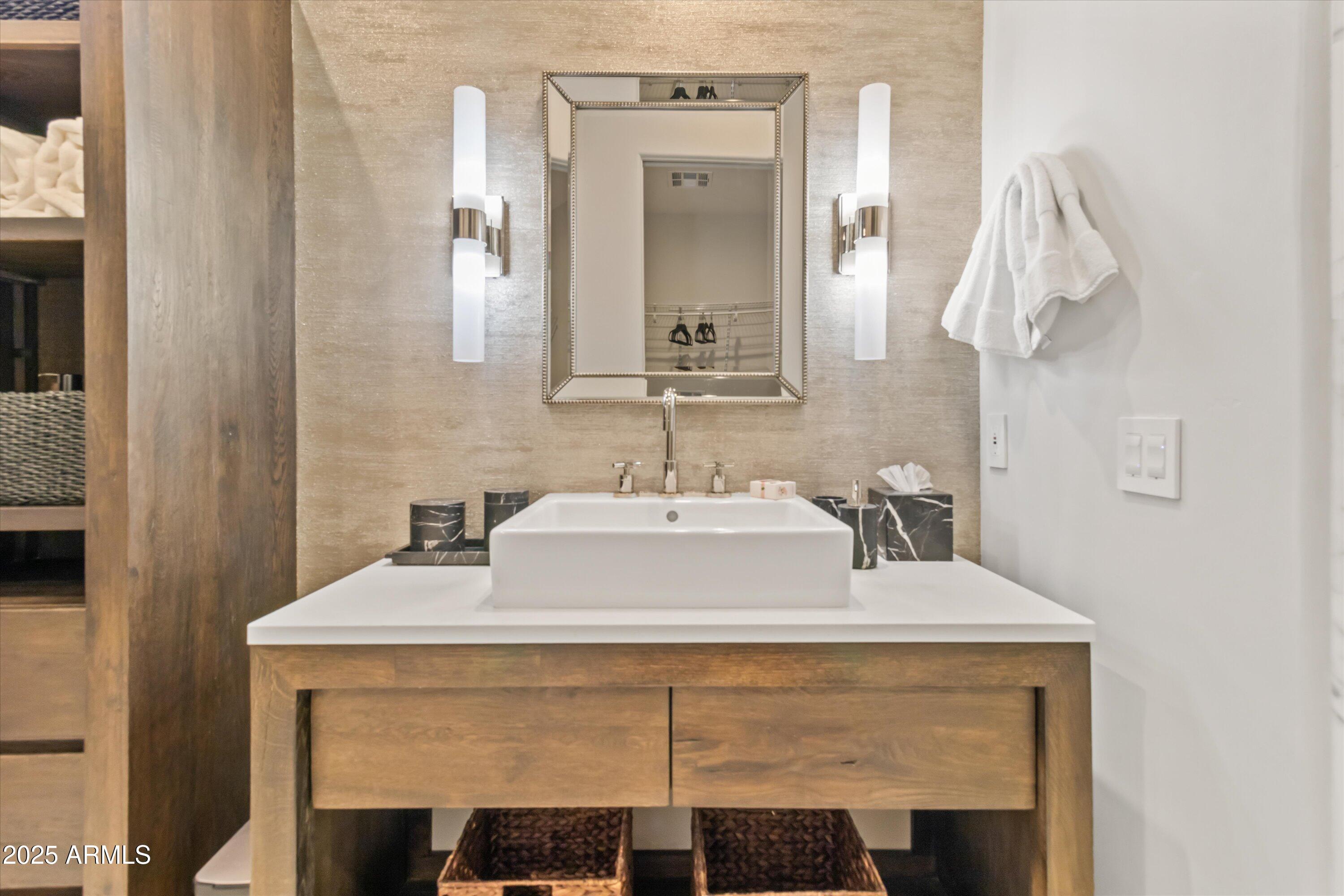 2 BILTMORE Estate 313