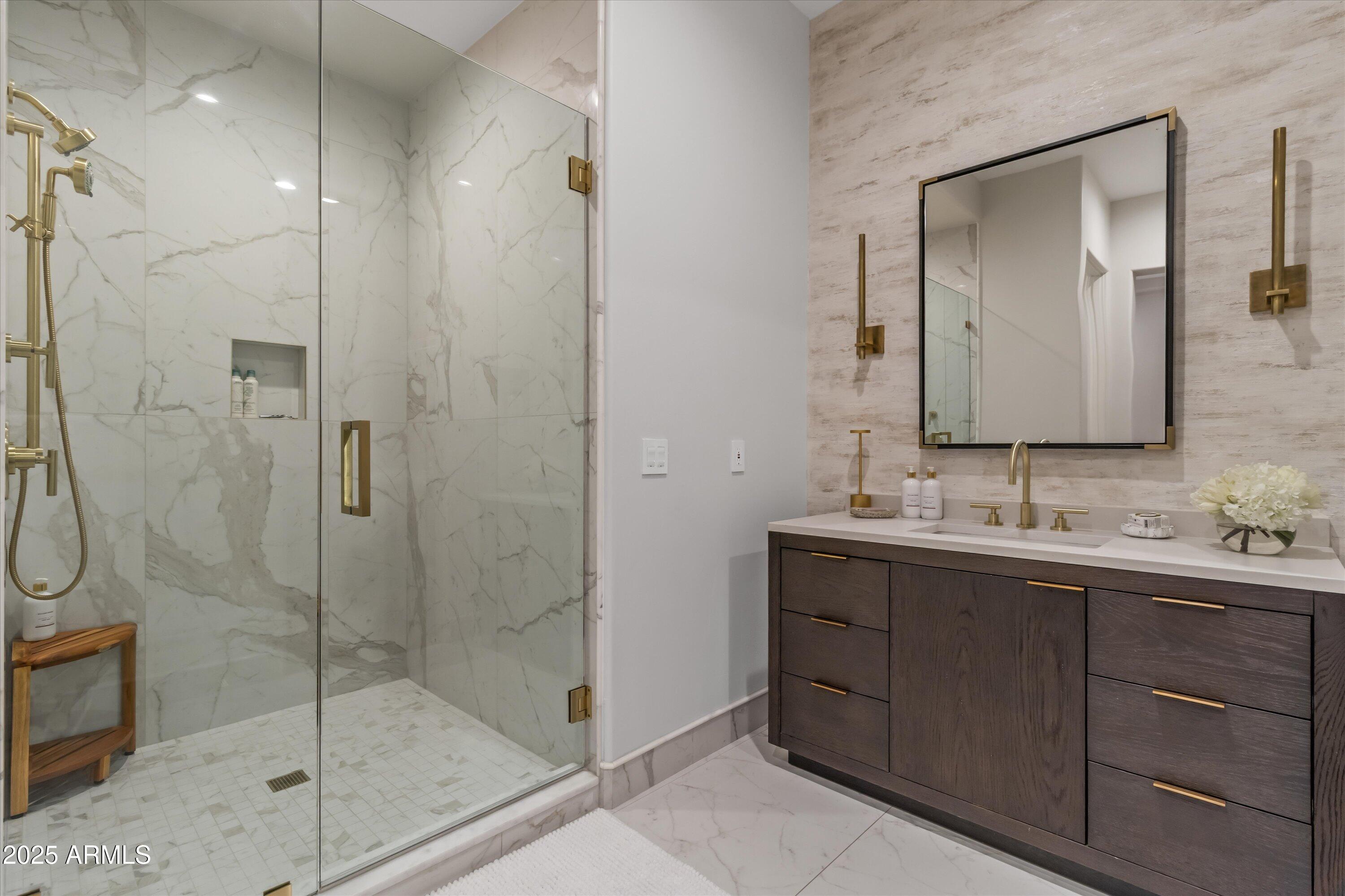 2 BILTMORE Estate 313