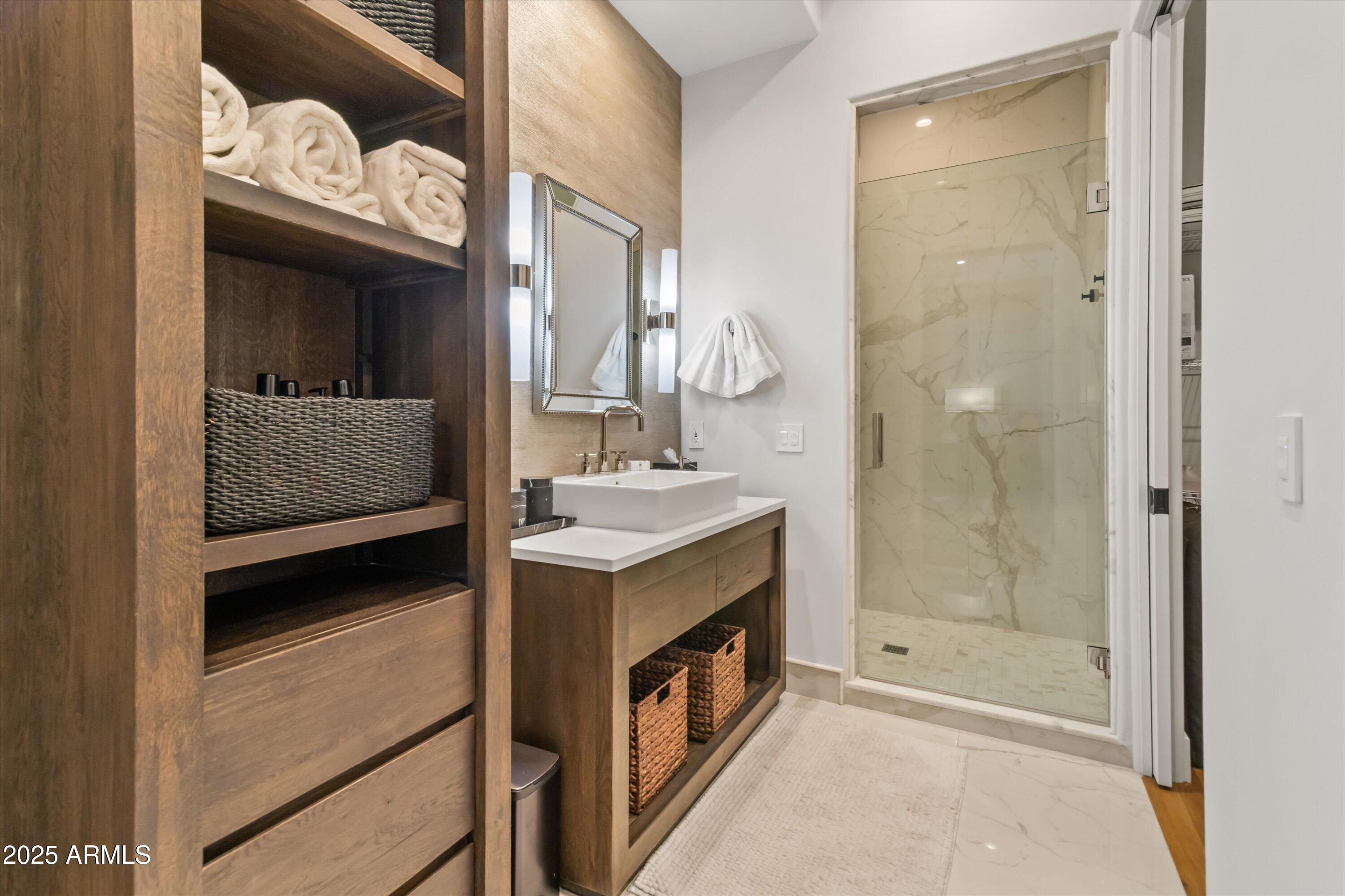 2 BILTMORE Estate 313