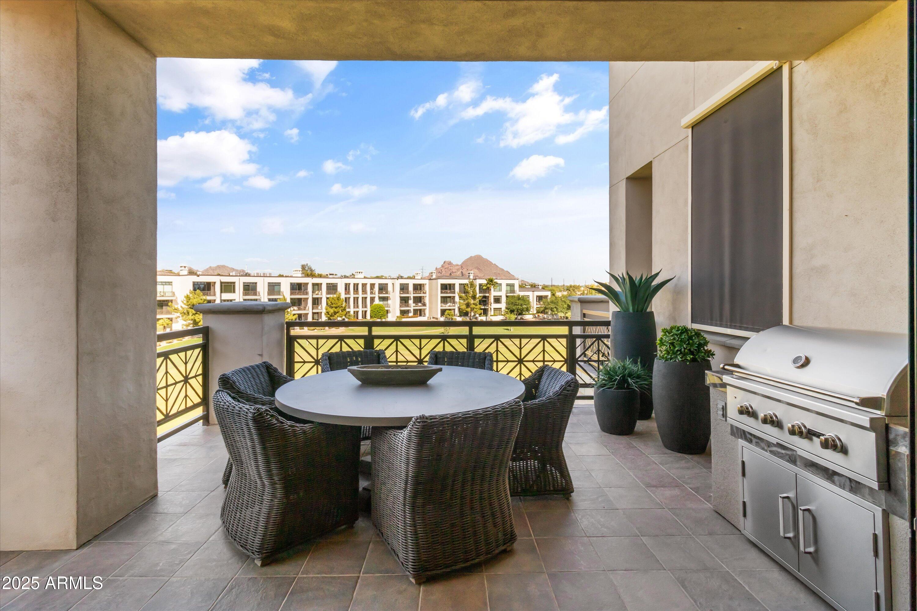 2 BILTMORE Estate 313