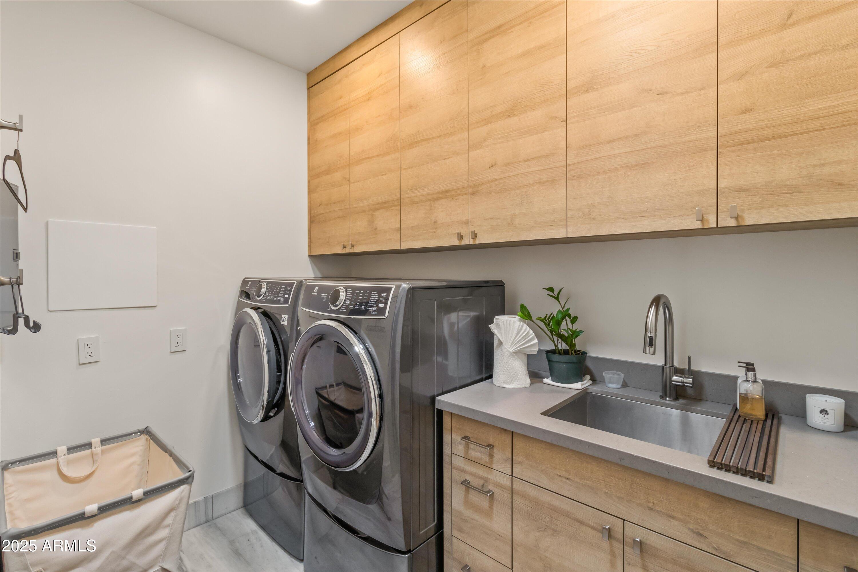 2 BILTMORE Estate 313