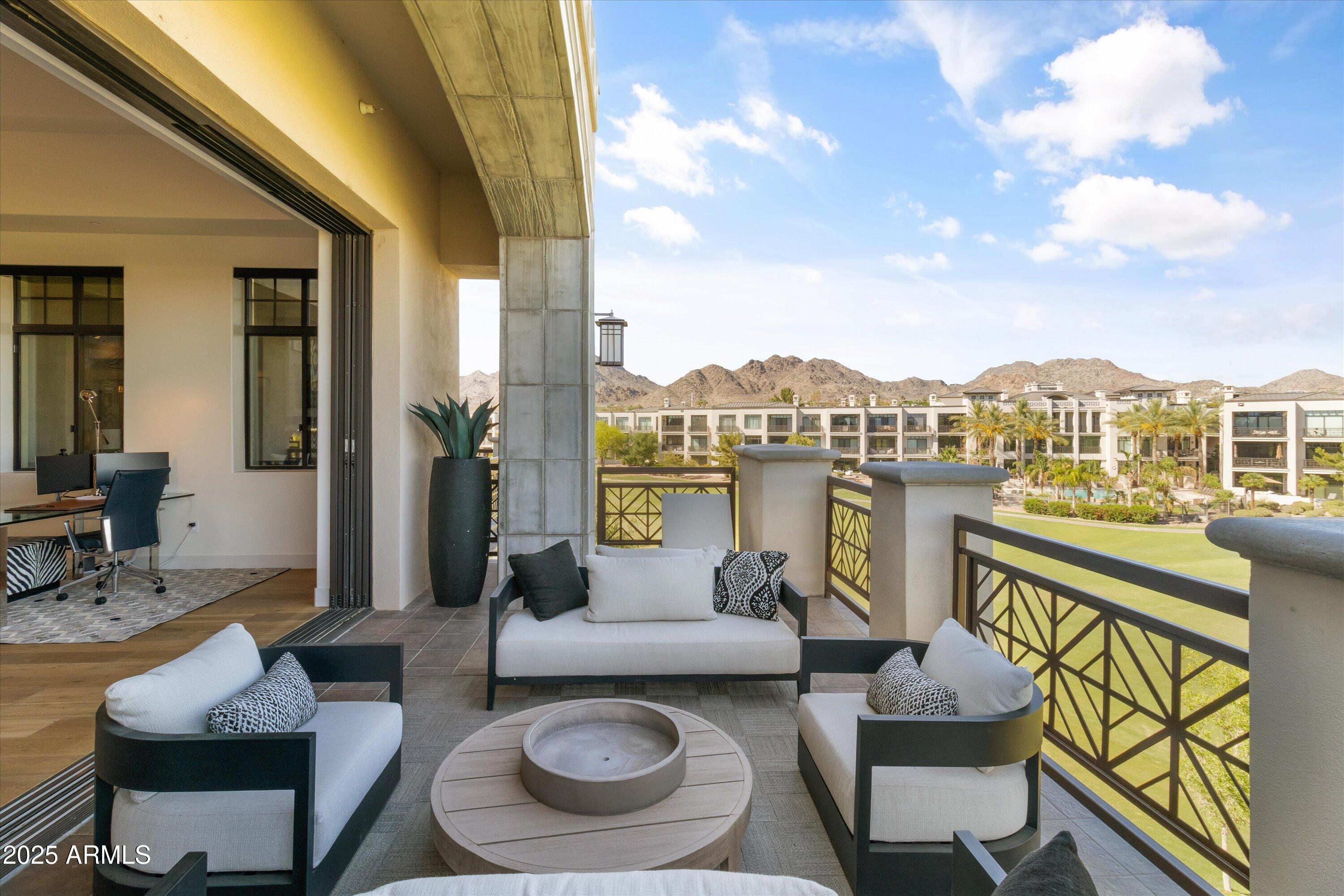 2 BILTMORE Estate 313