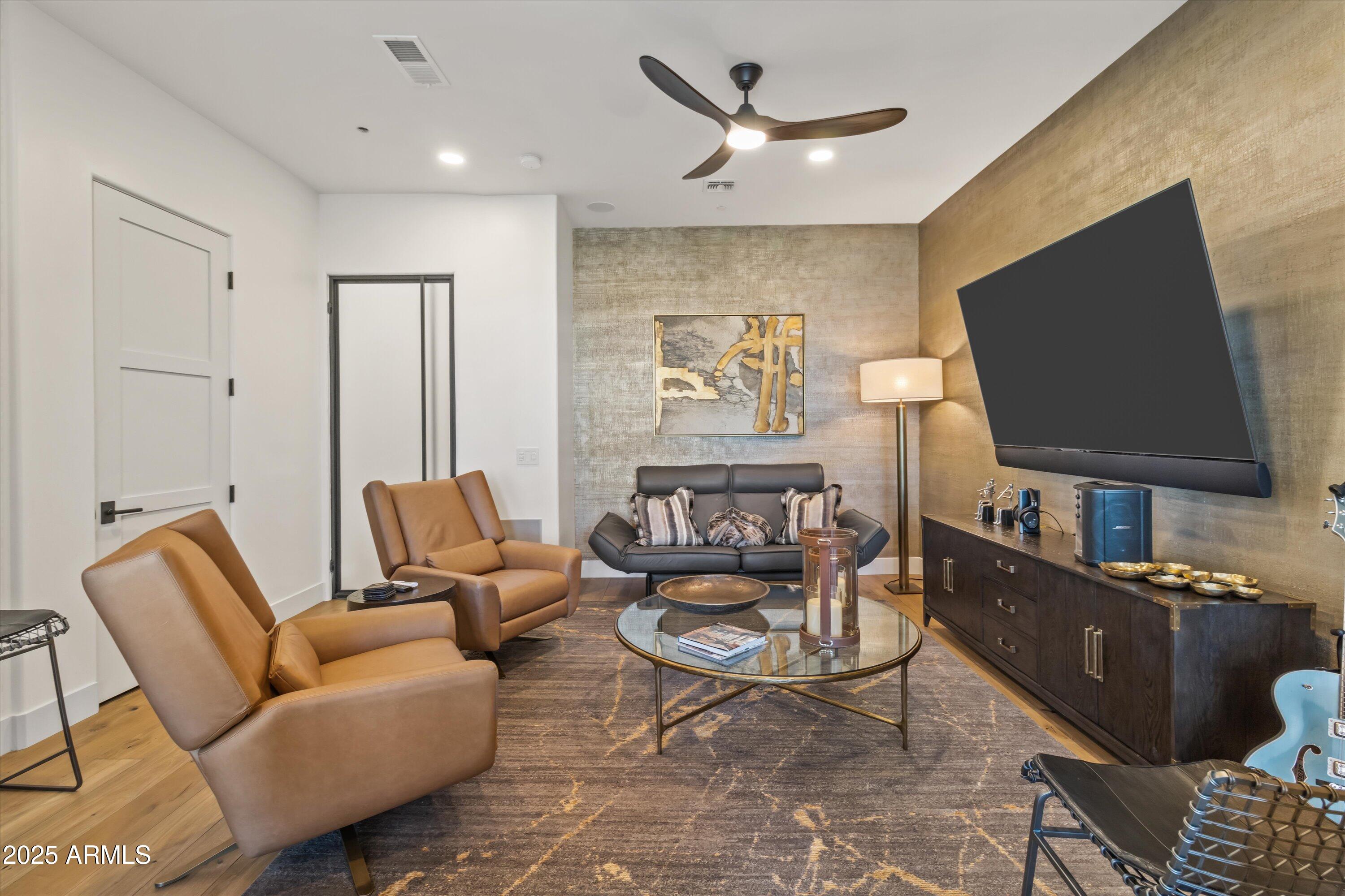 2 BILTMORE Estate 313