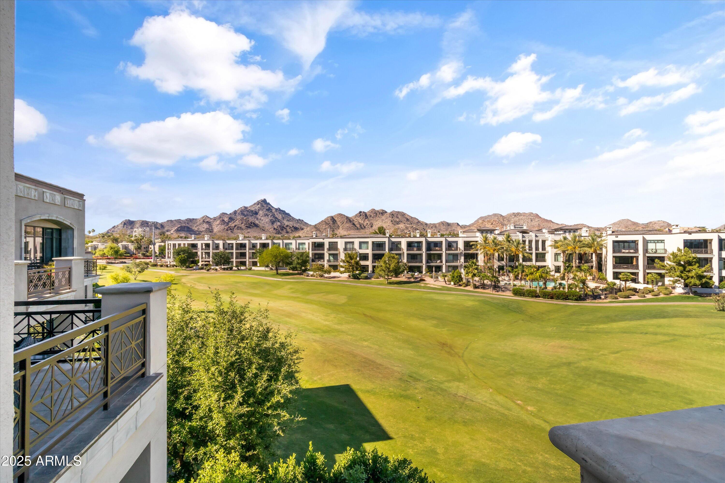 2 BILTMORE Estate 313