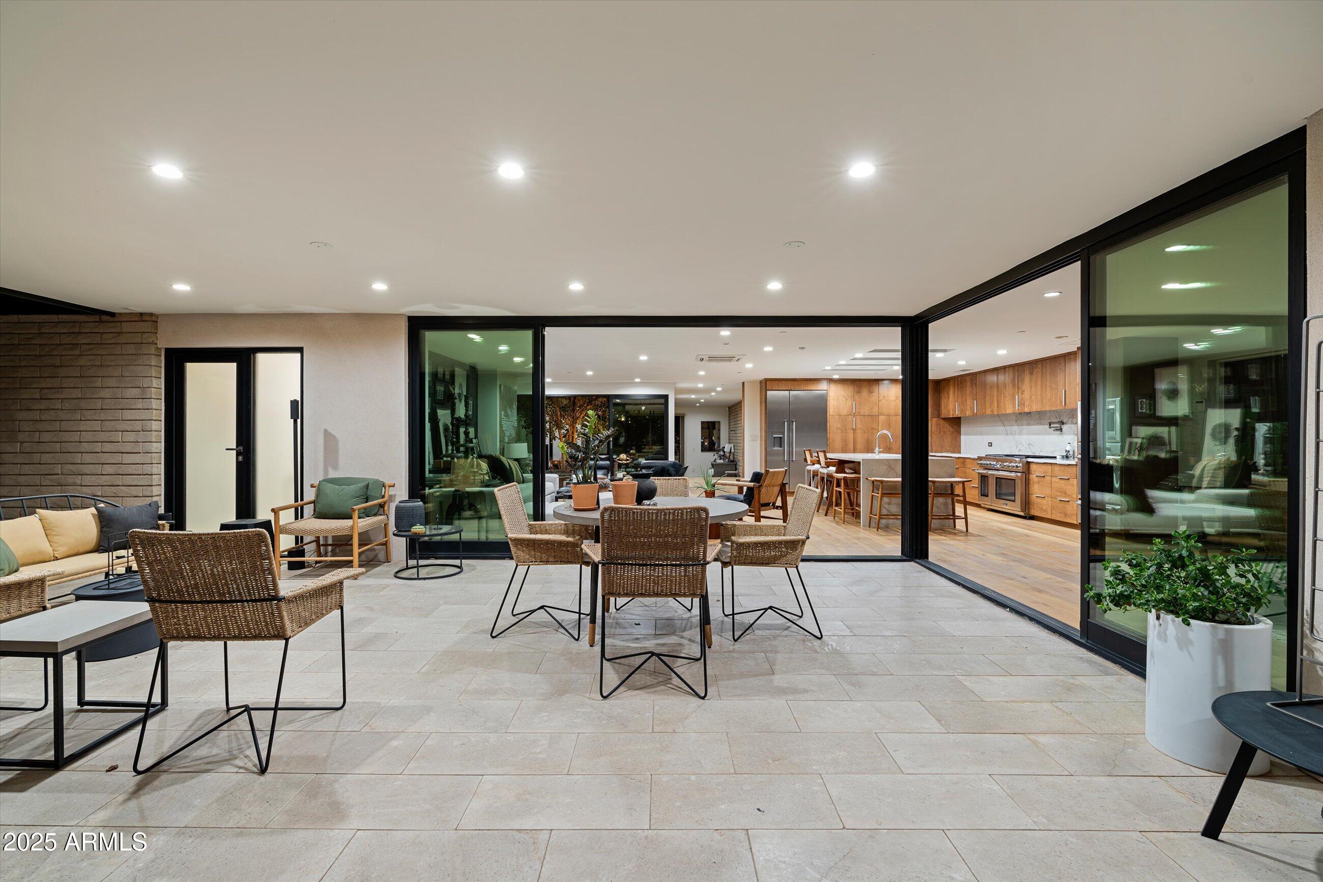 6909 E MONTEBELLO Avenue