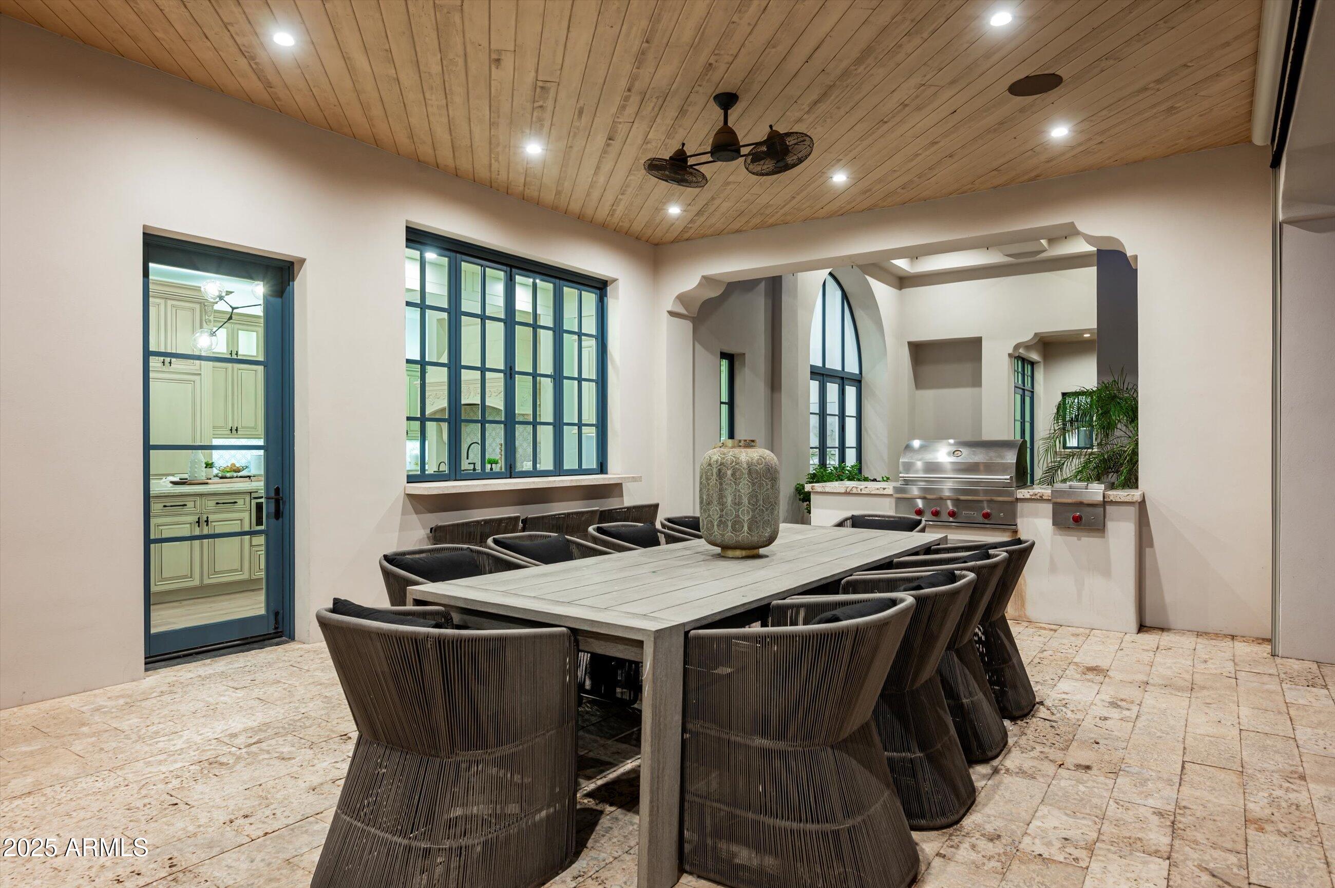 5729 E JOSHUA TREE Lane