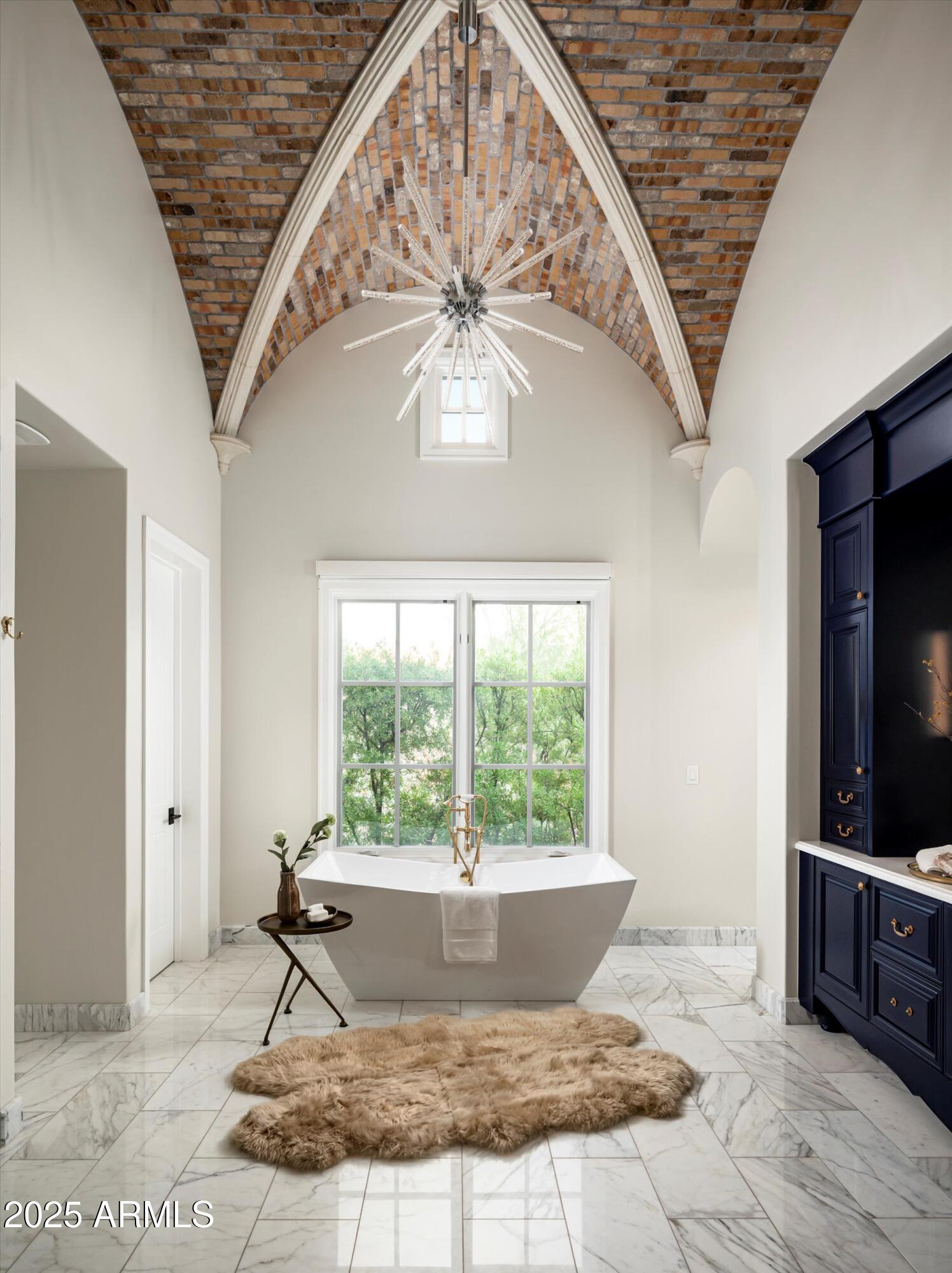 5729 E JOSHUA TREE Lane