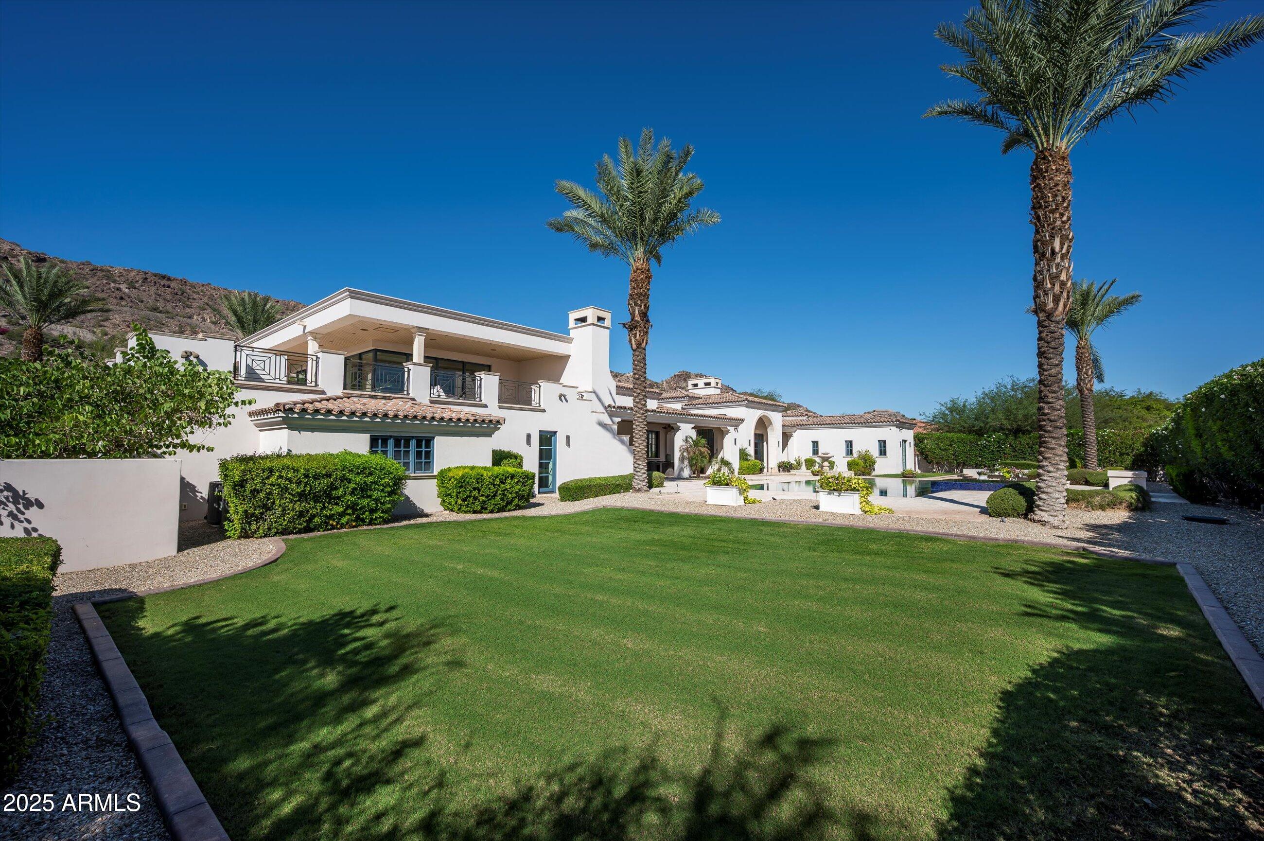 5729 E JOSHUA TREE Lane