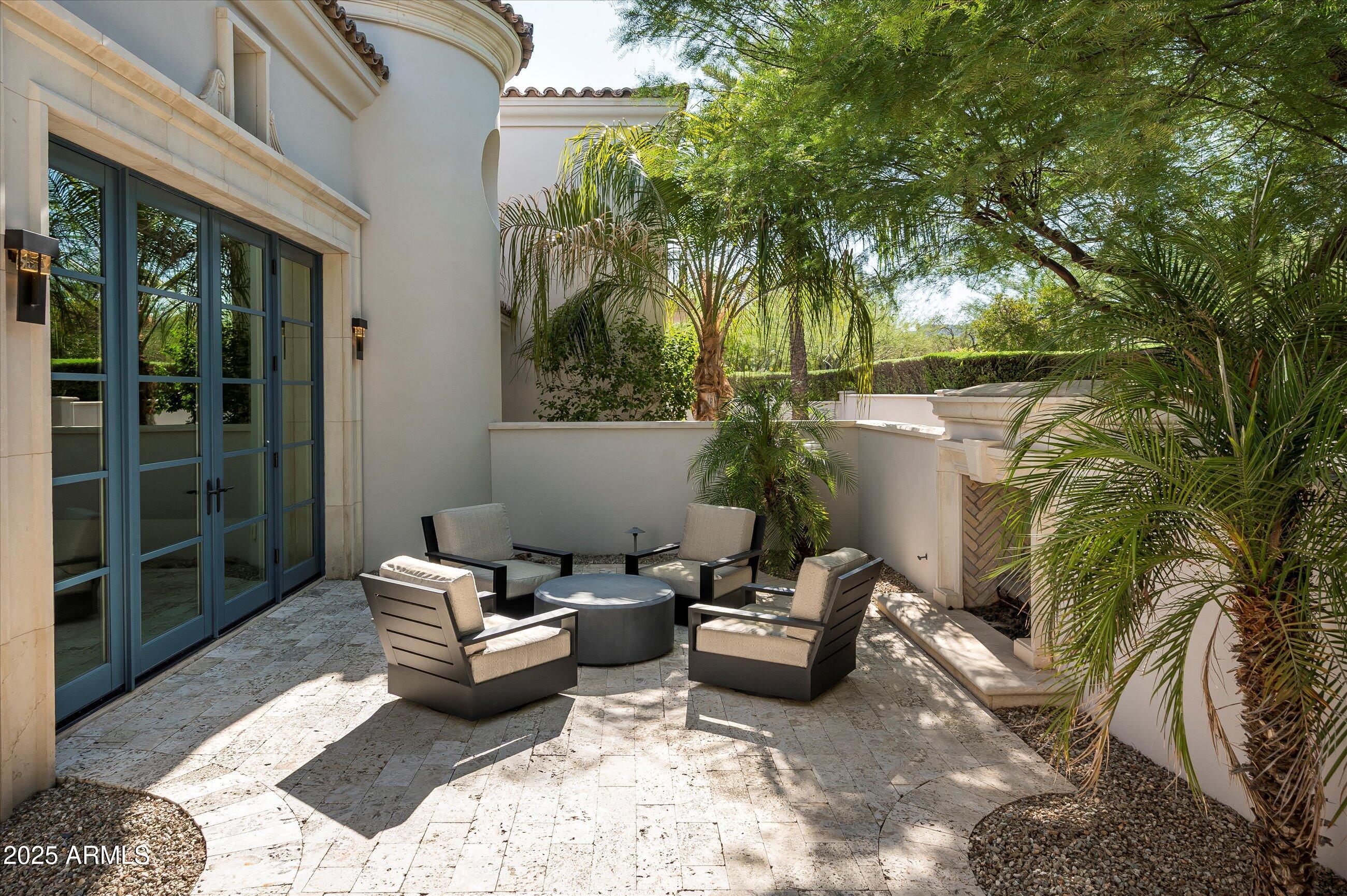 5729 E JOSHUA TREE Lane