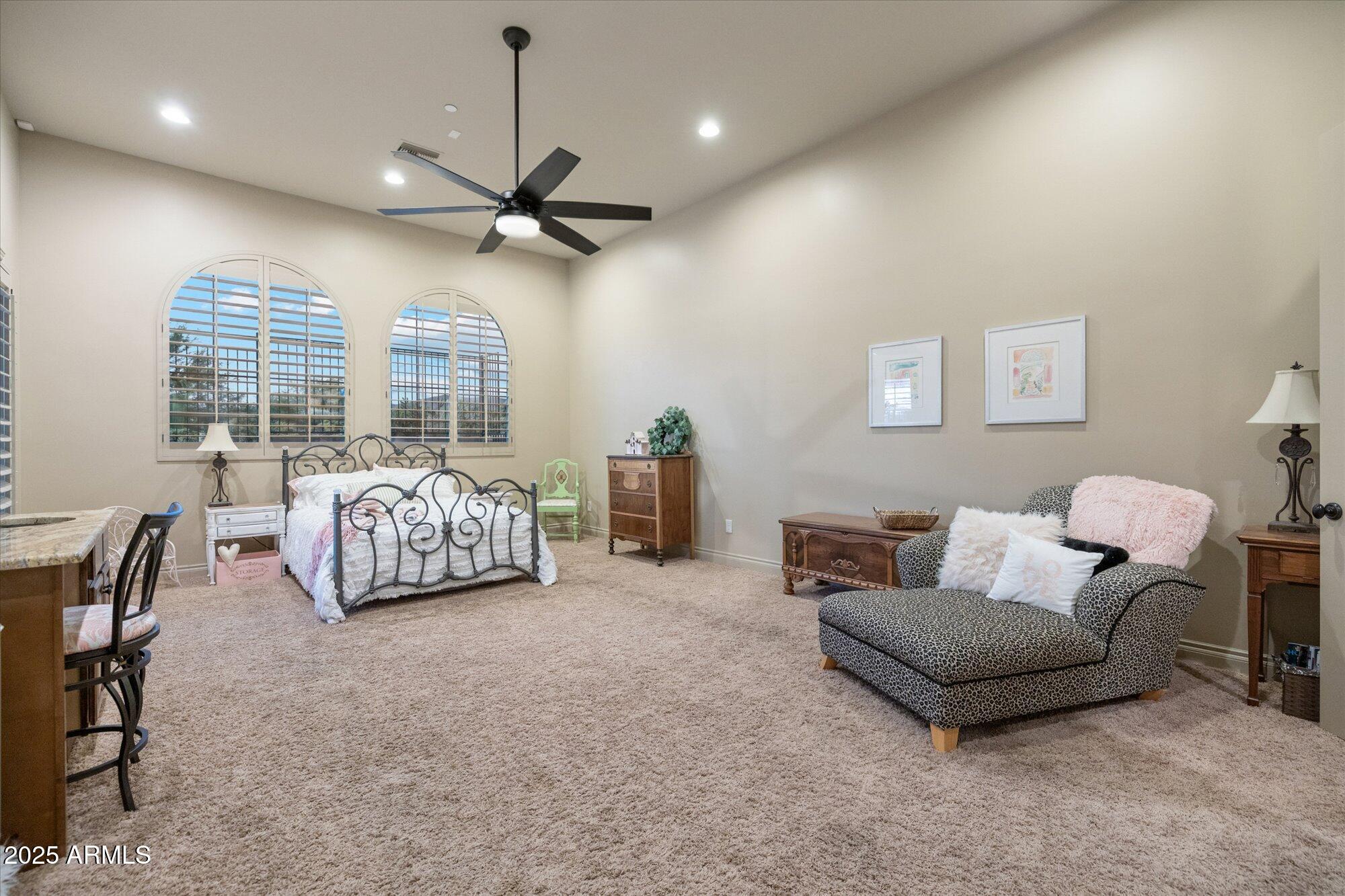 9888 E WINTER SUN Drive 24