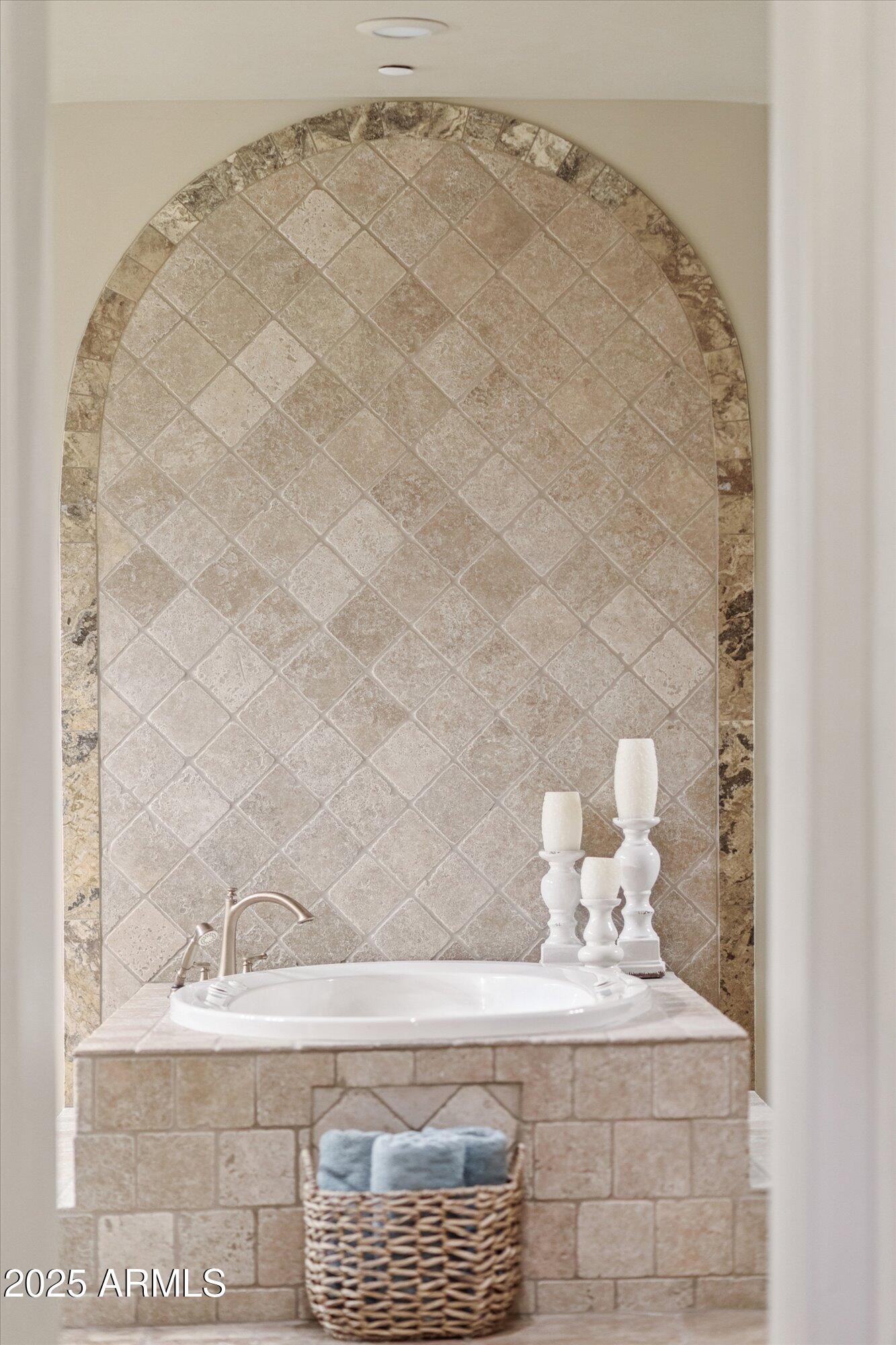 9888 E WINTER SUN Drive 24