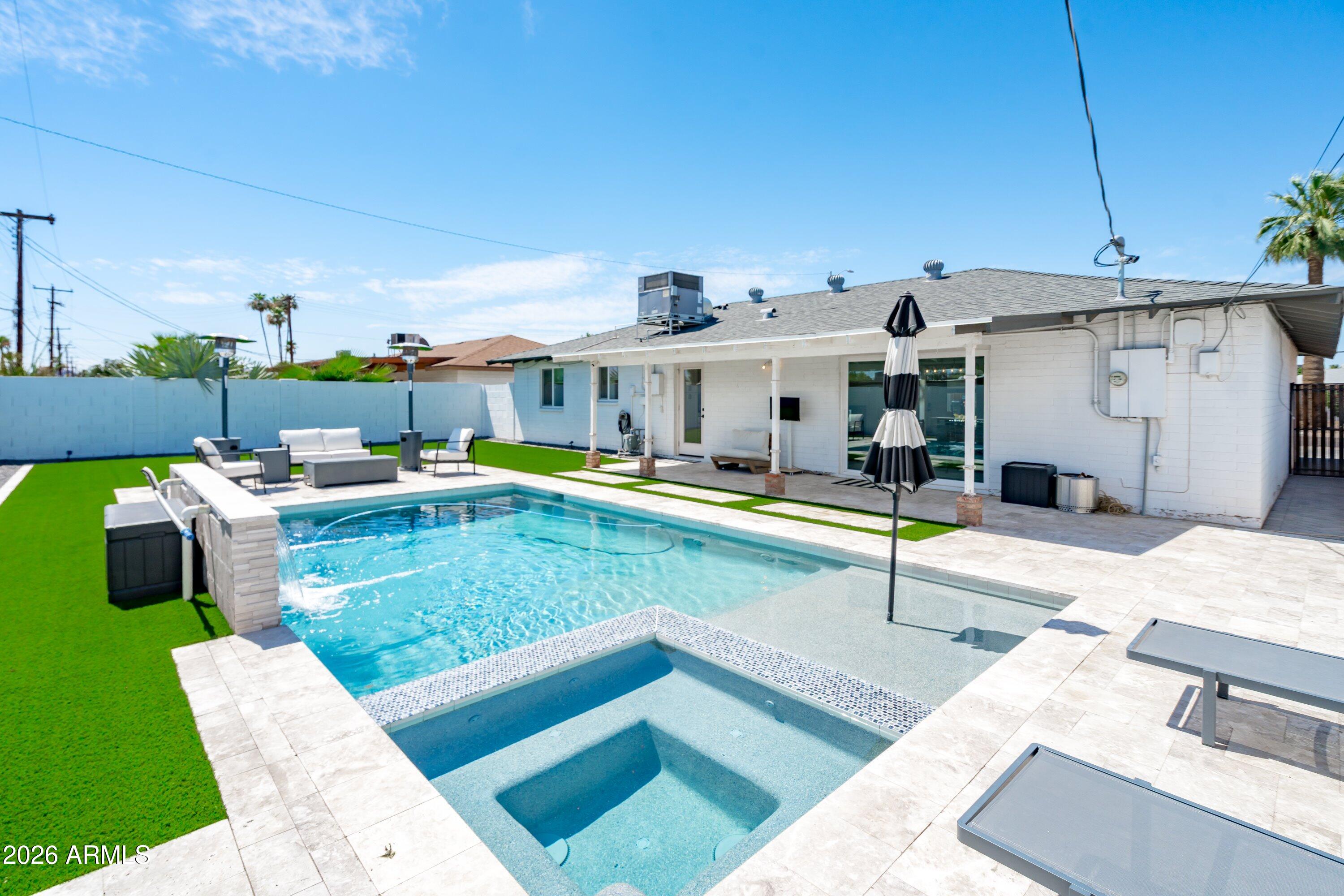 8125 E Palm Lane