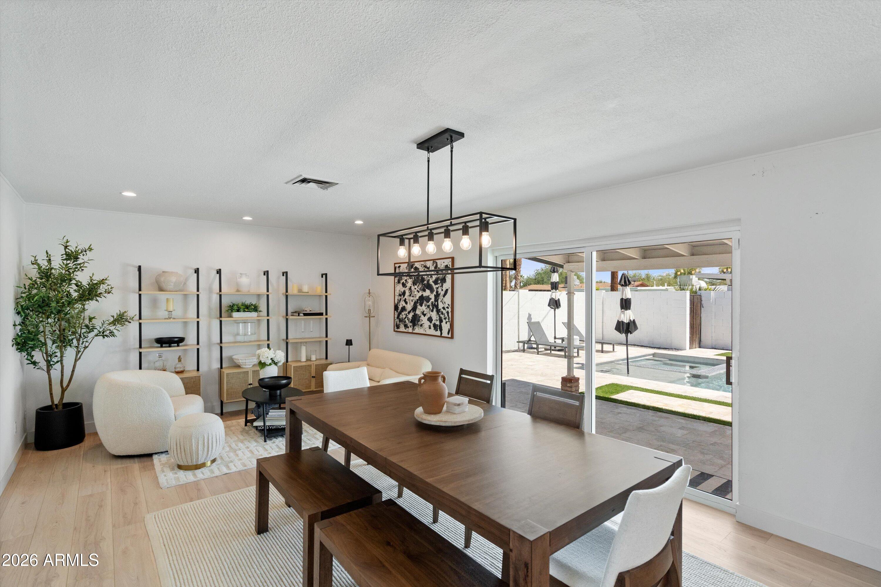8125 E Palm Lane